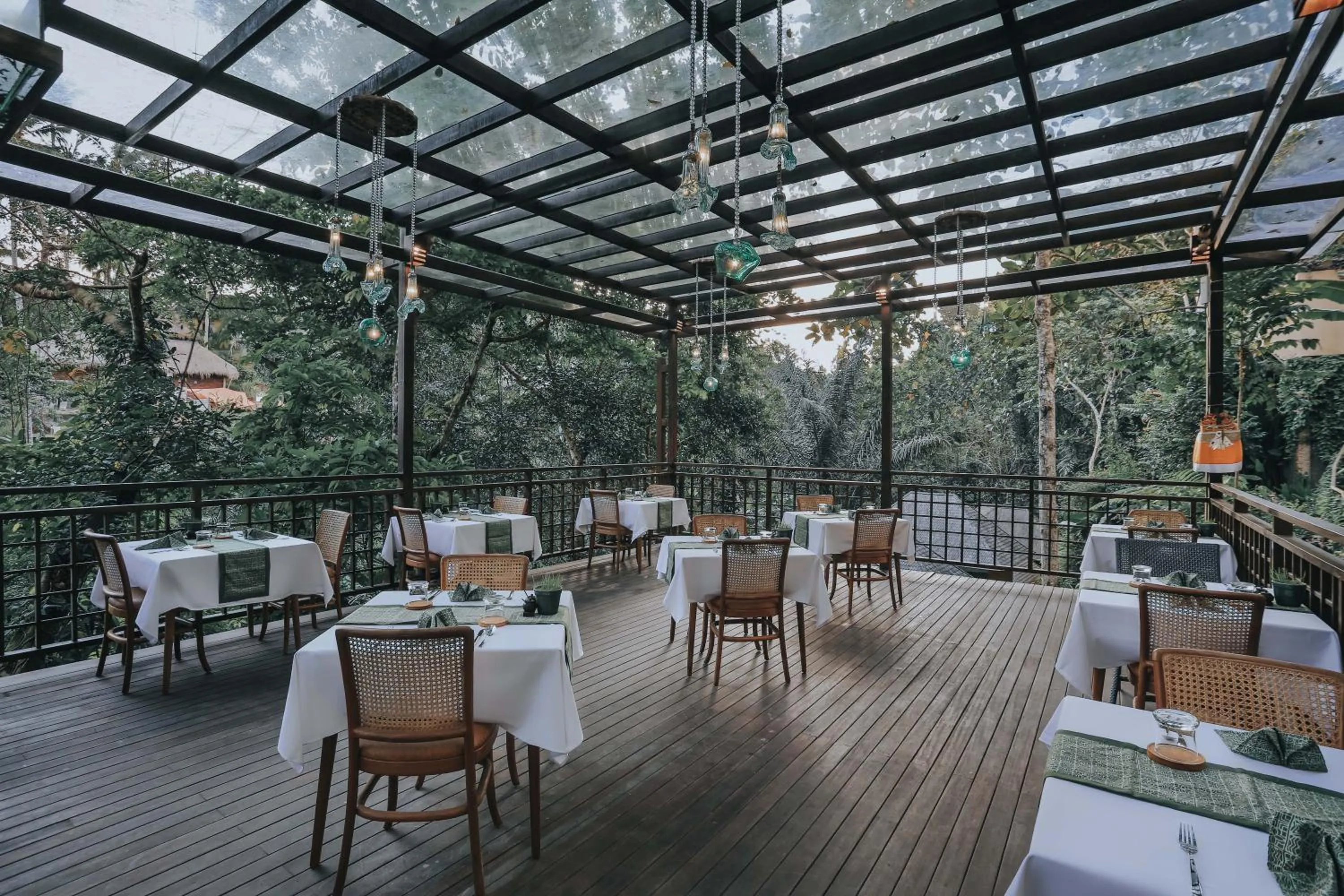 Restaurant/places to eat in The Sebali Resort