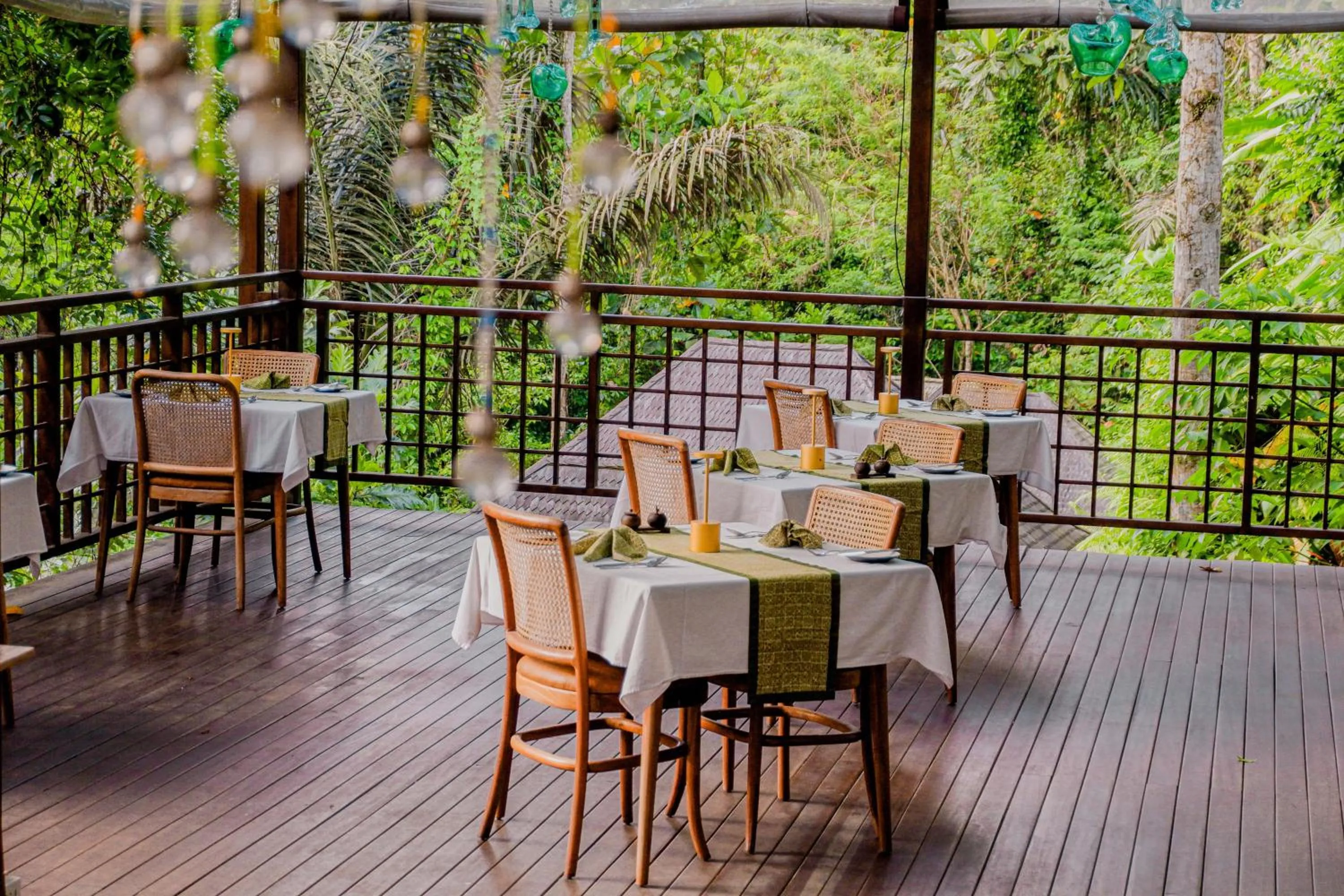 Restaurant/places to eat in The Sebali Resort