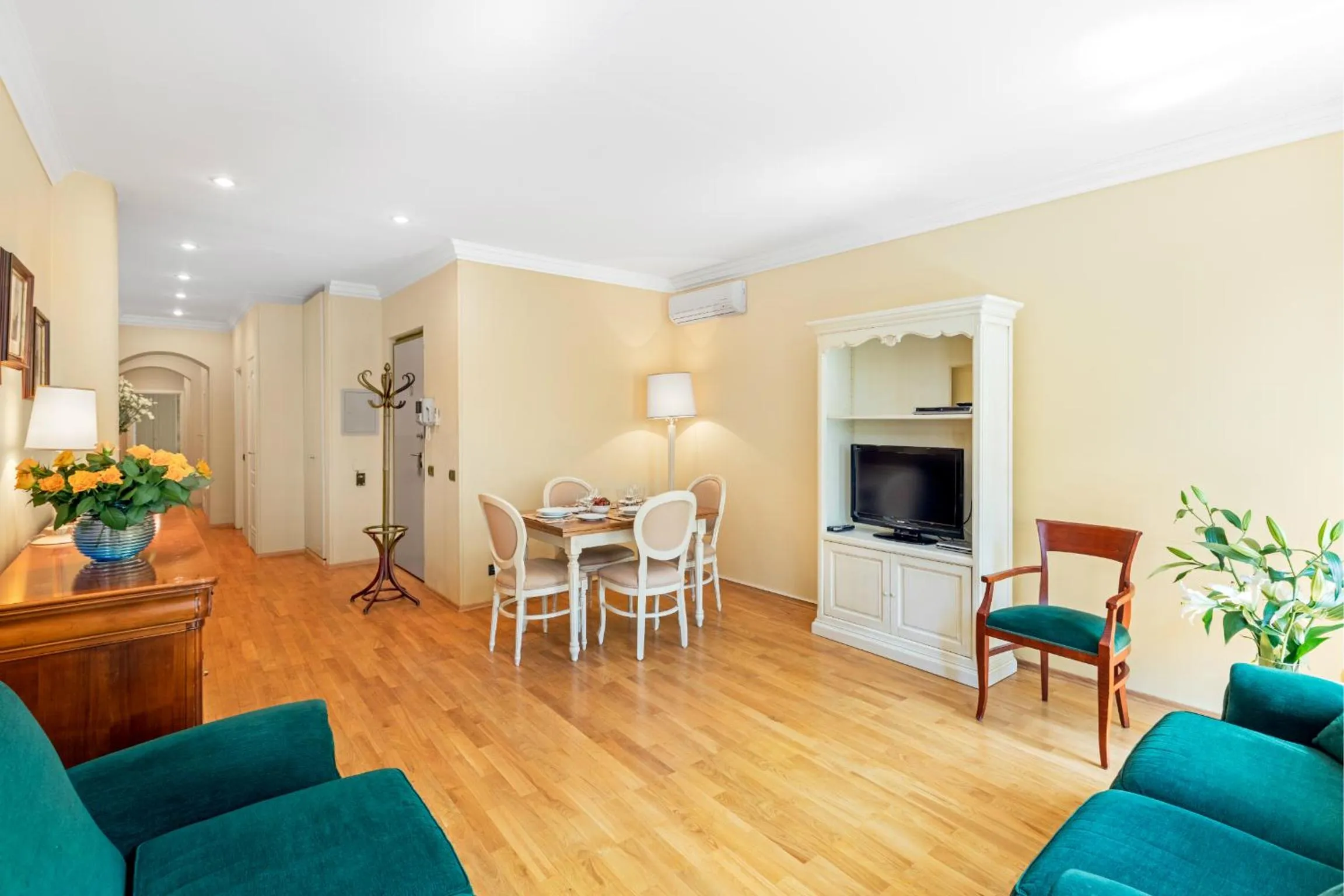 TV and multimedia in Residence St. Andrew's Palace