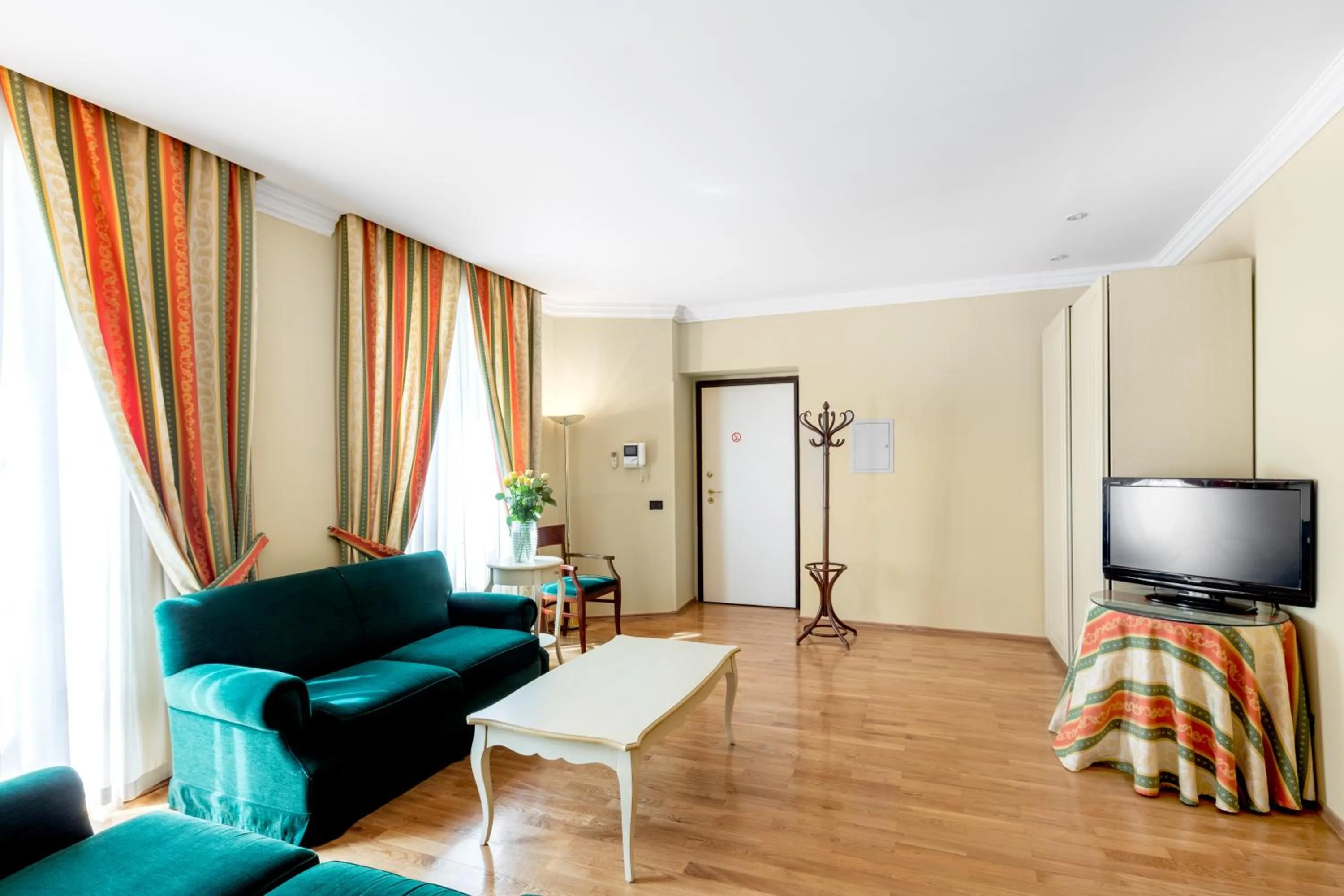 TV and multimedia in Residence St. Andrew's Palace