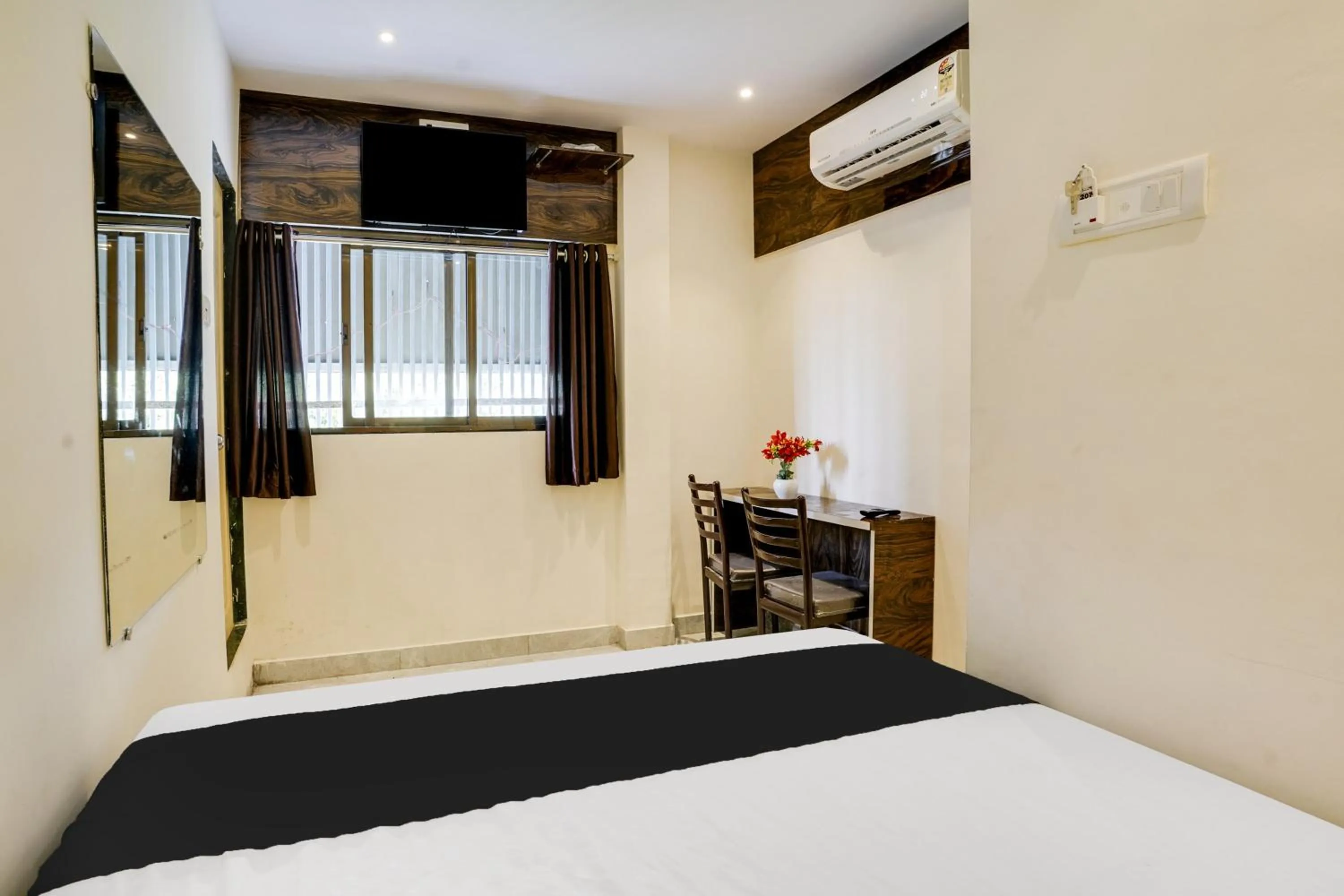 Bedroom, Bed in Hotel Orange Residency