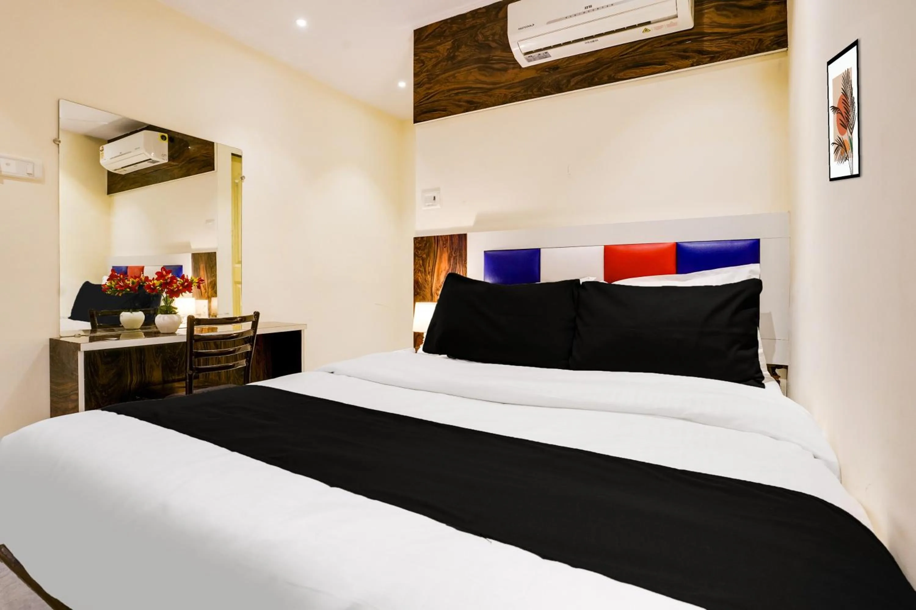 Bedroom, Bed in Hotel Orange Residency