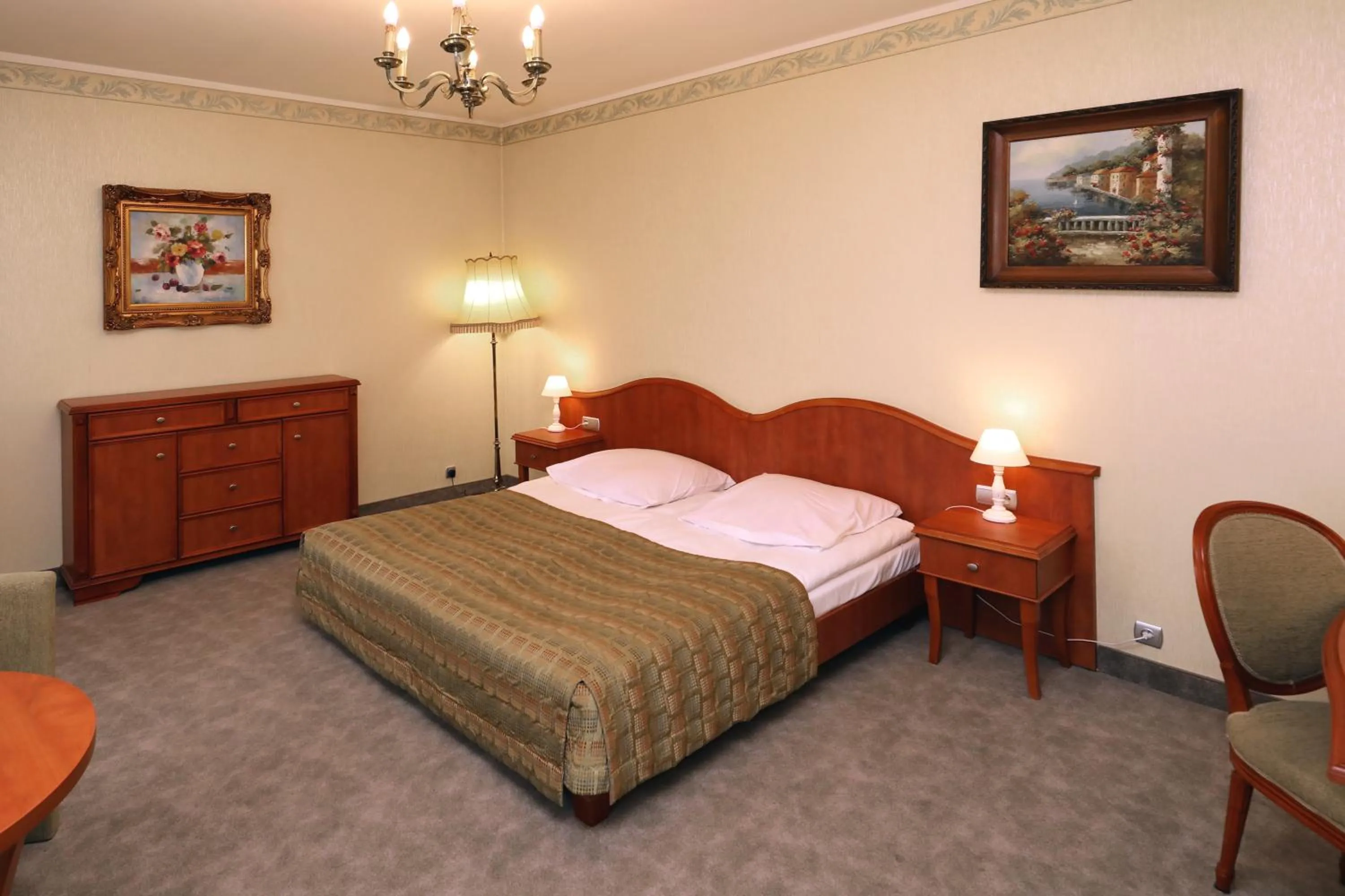 Bed in Biały Dom Henlex Hotel Restauracja