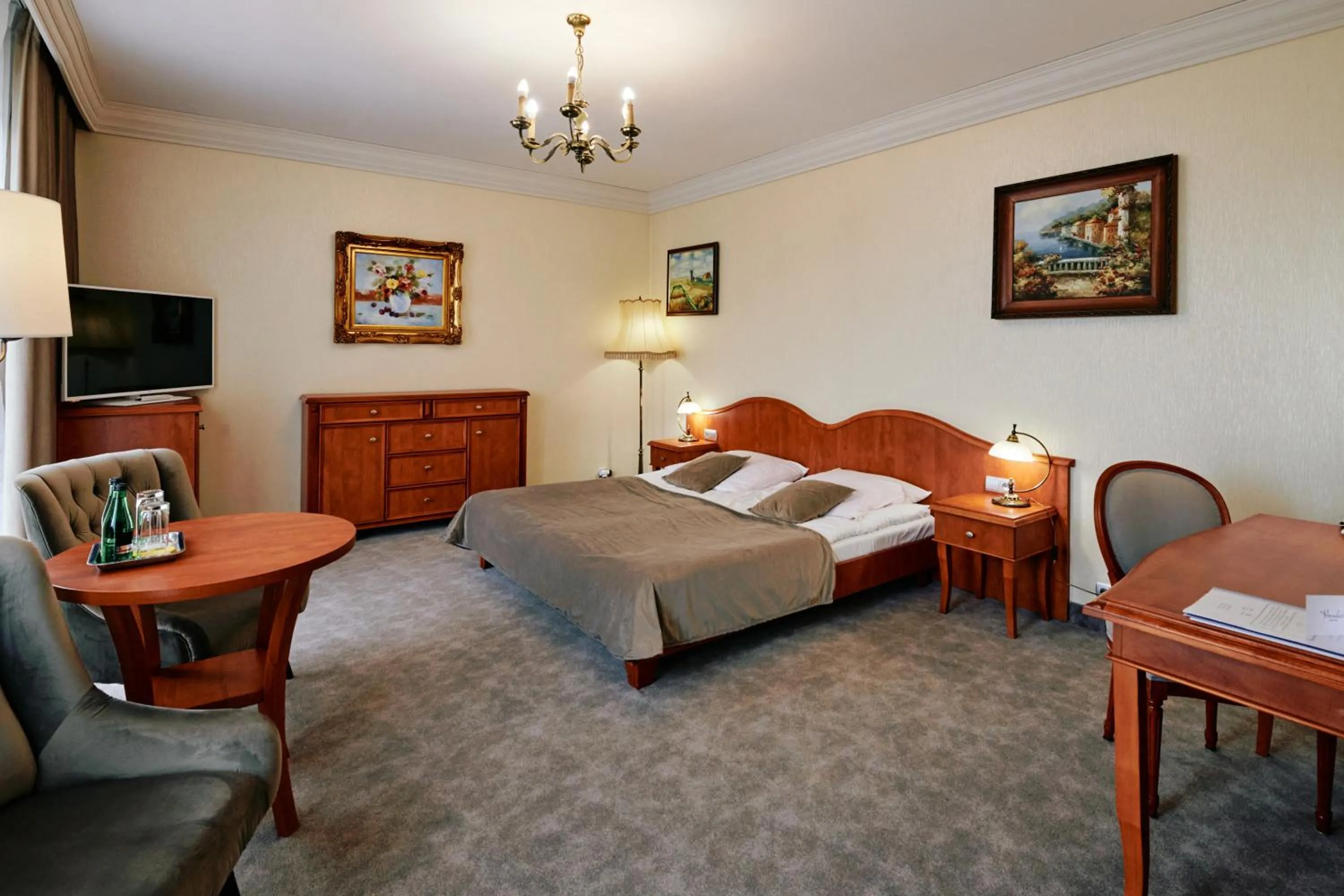 Bed in Biały Dom Henlex Hotel Restauracja