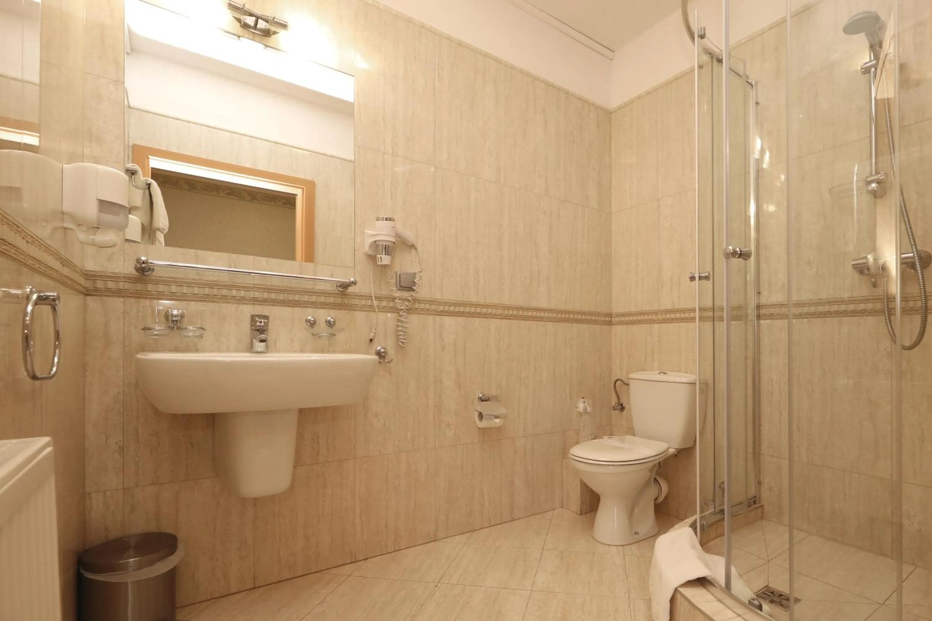 Biały Dom Henlex Hotel Restauracja