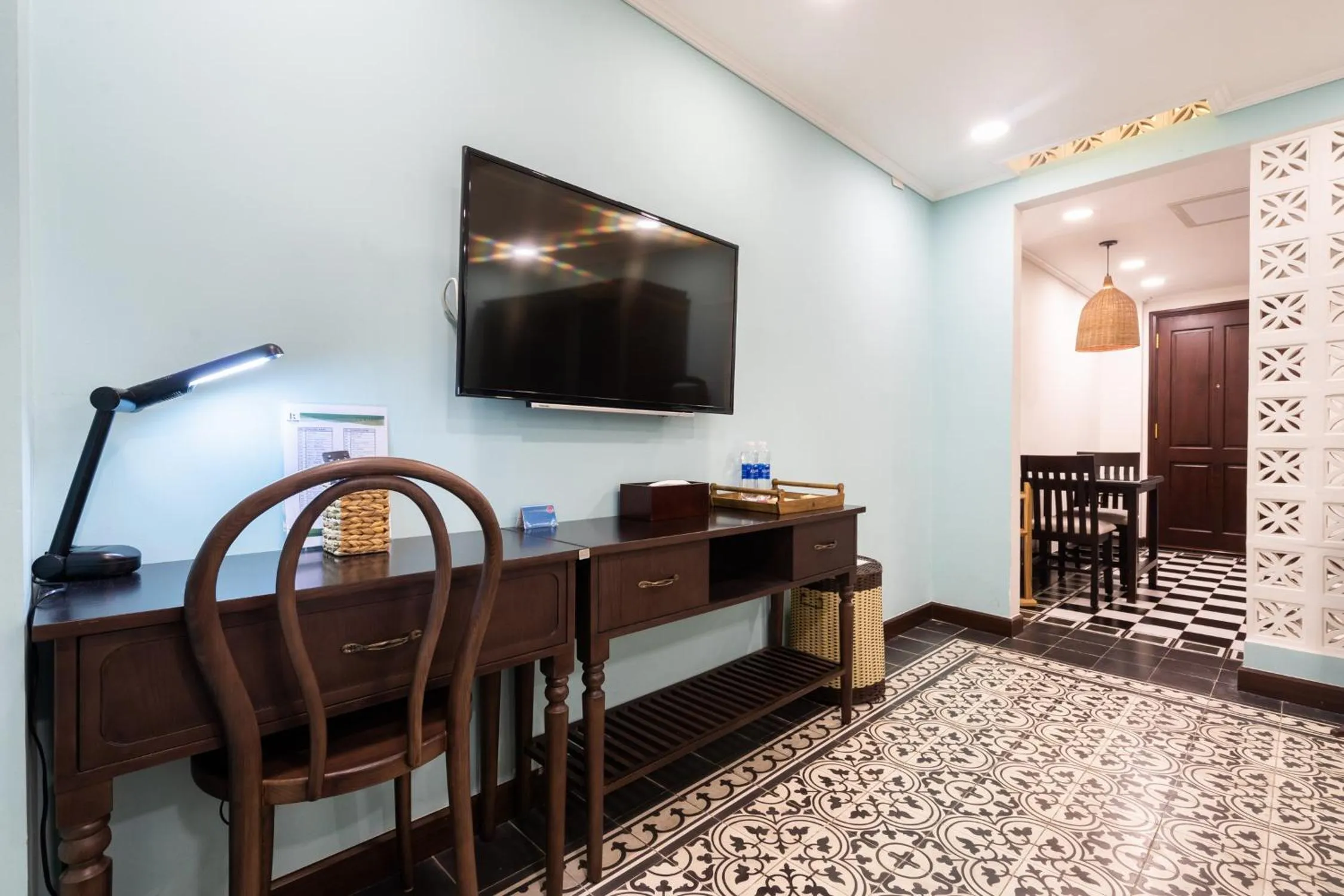 TV and multimedia in Rustique Maison