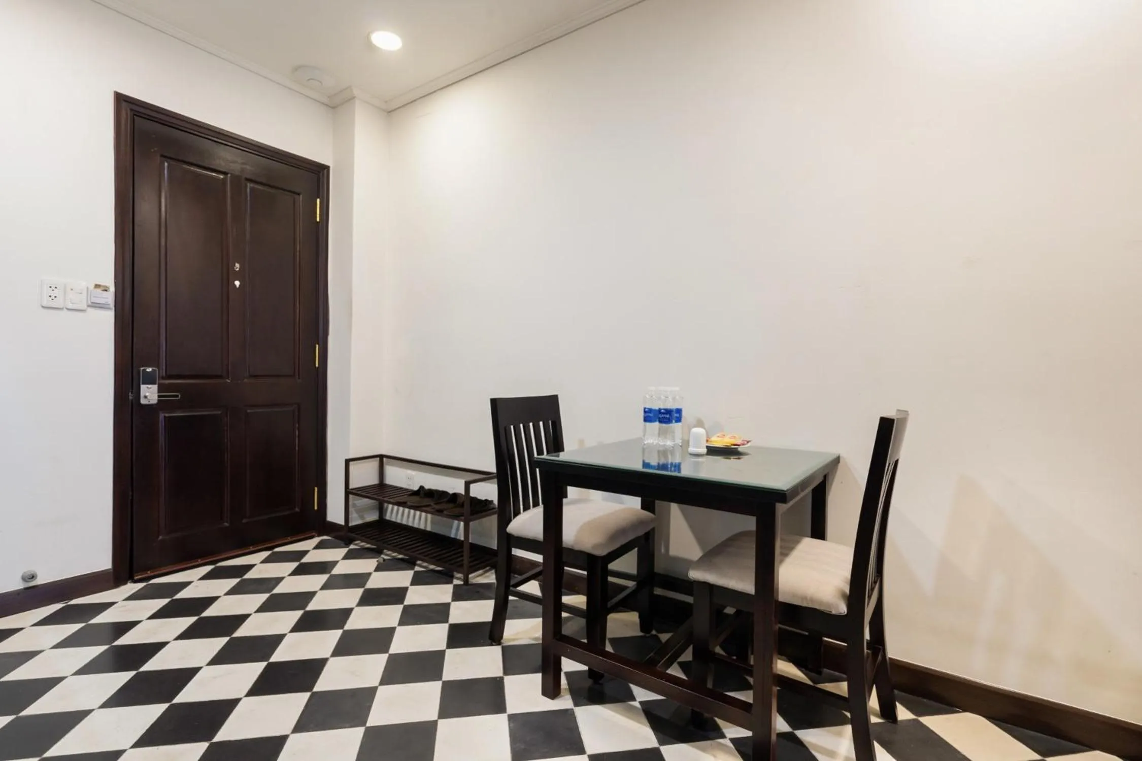 Dining area in Rustique Maison