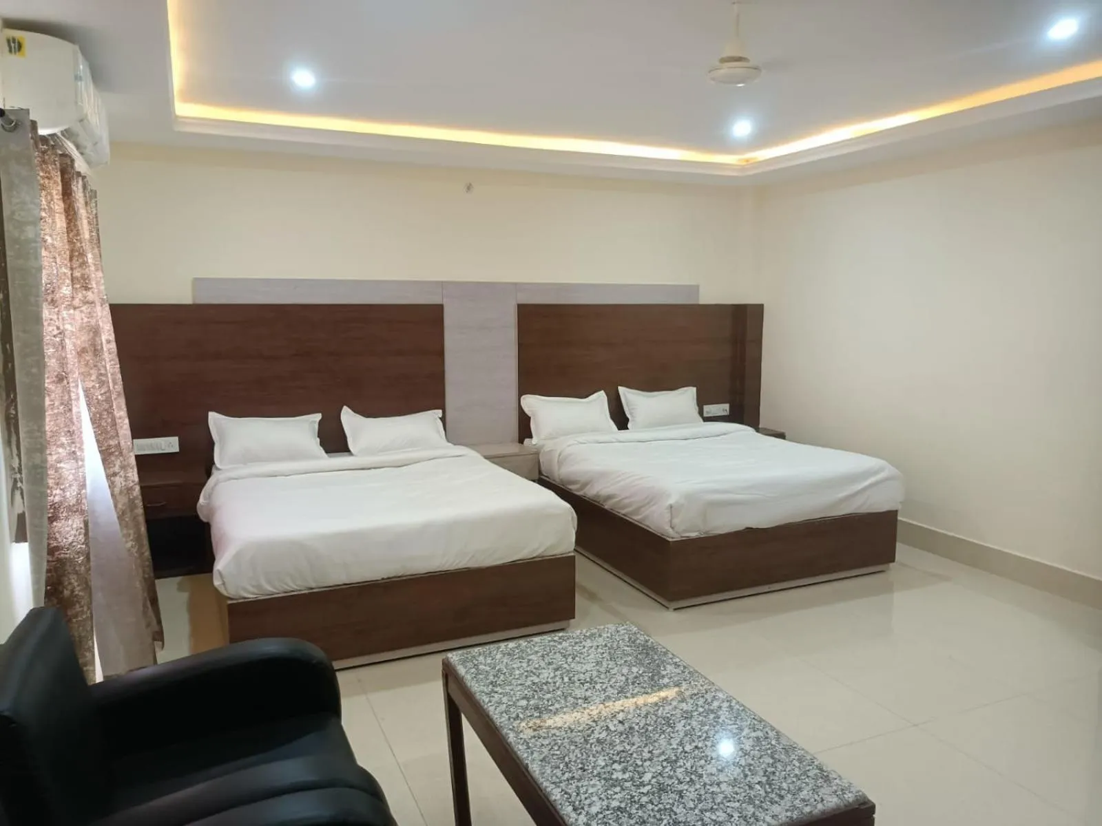 Bed in Hotel Rajwada palace