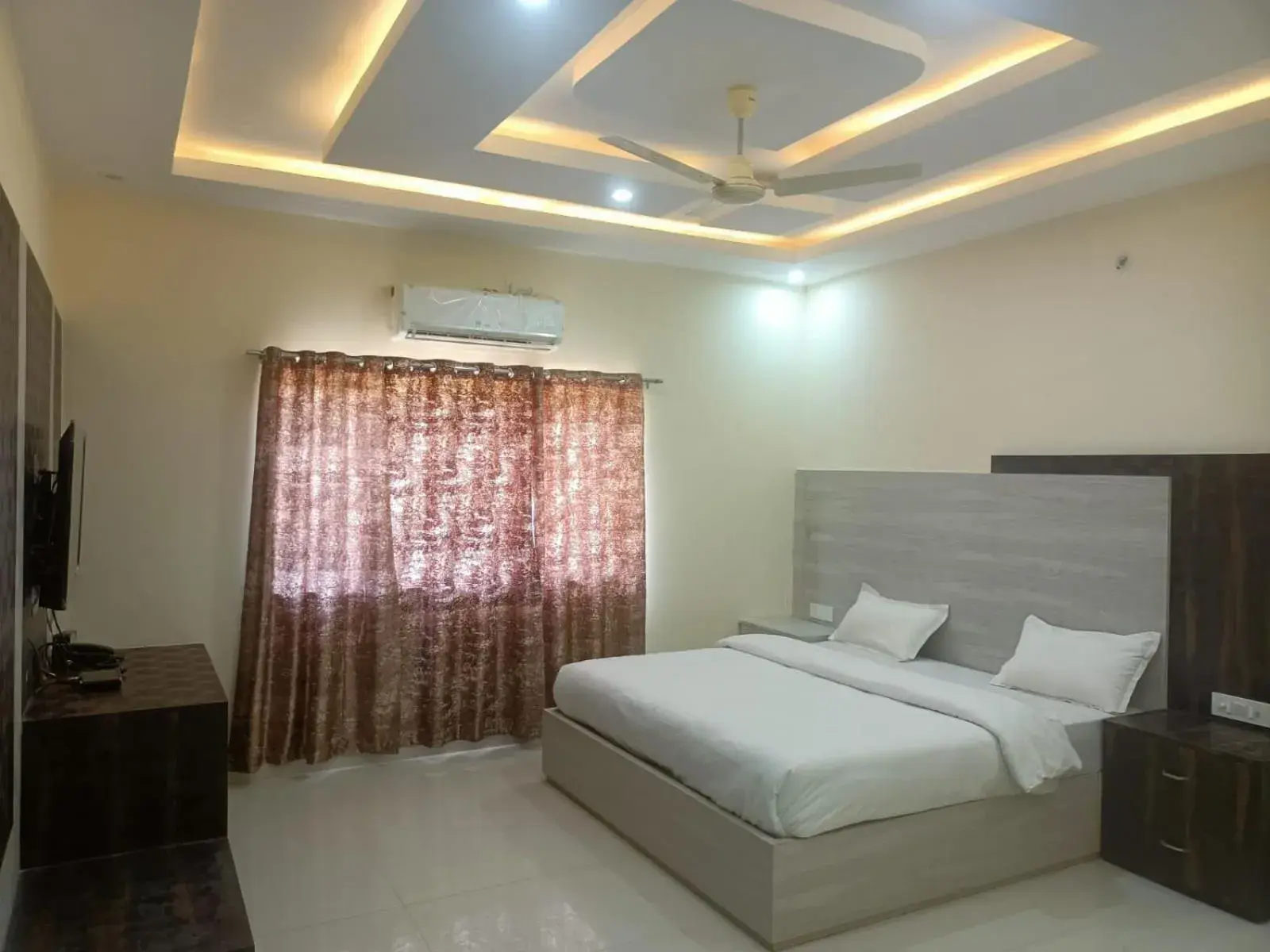 Superior Double or Twin Room - single occupancy in Hotel Rajwada palace Superior Double or Twin Room - single occupancy in Hotel Rajwada palace
