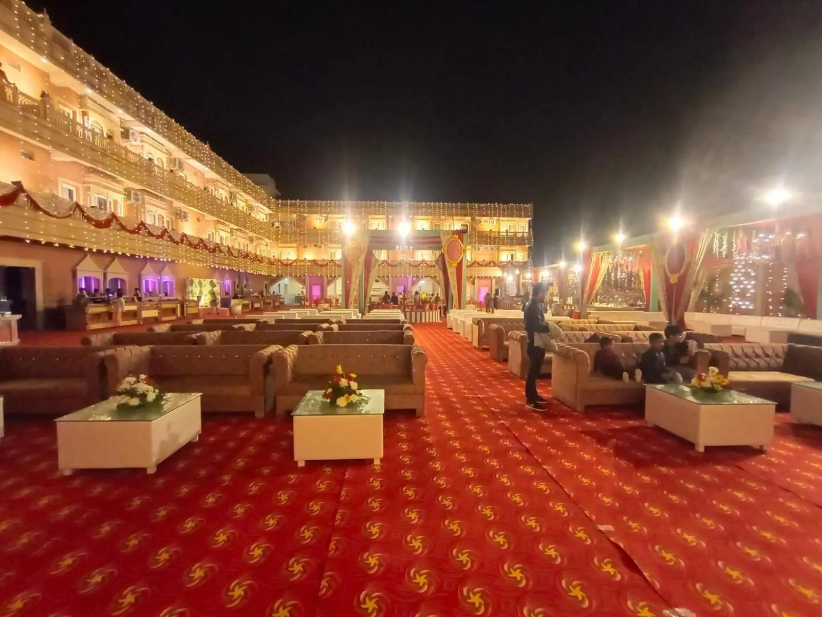 Night in Hotel Rajwada palace