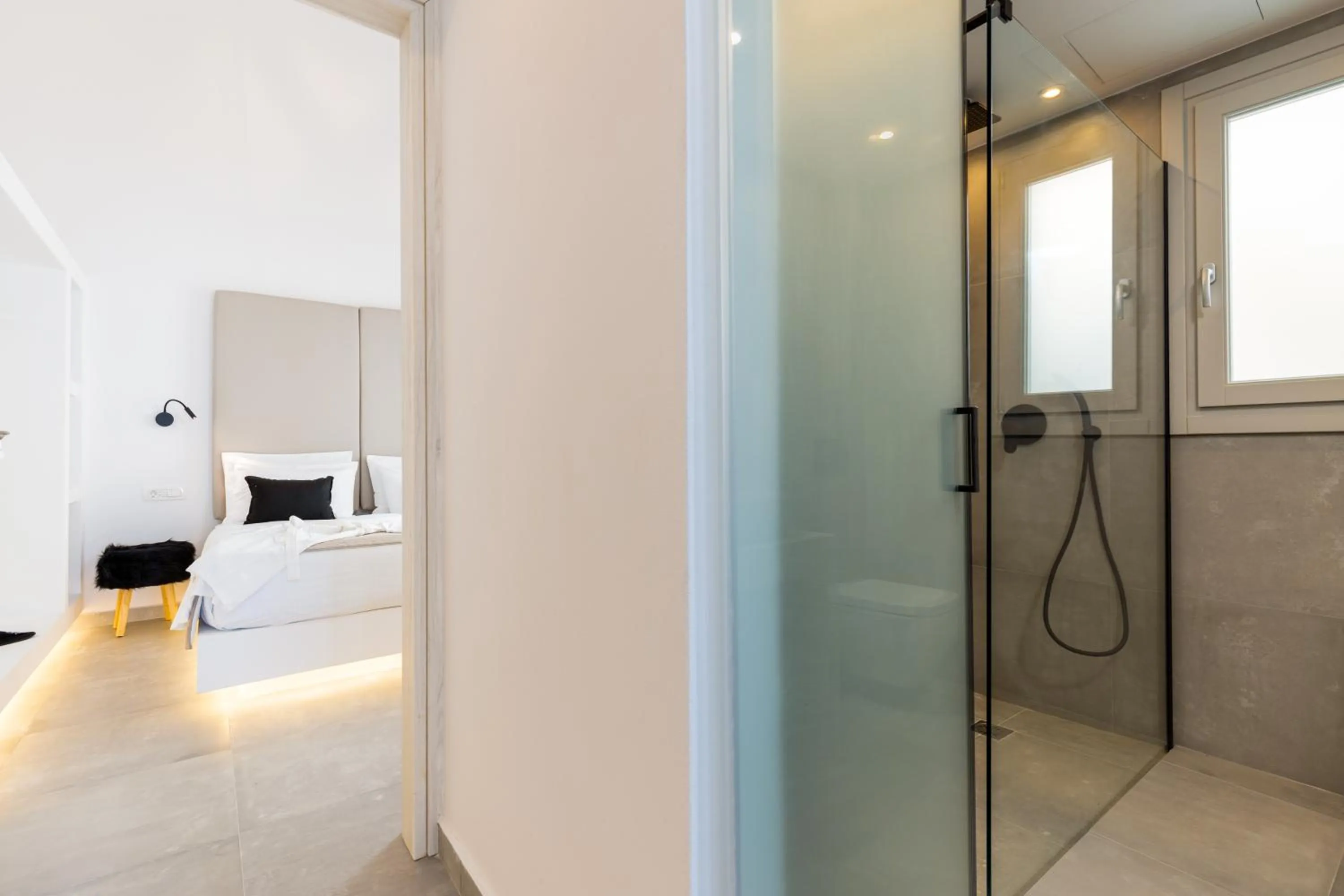 Bathroom, Bed in SERAPIAS SUITES