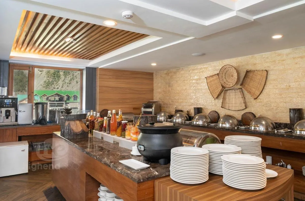 Restaurant/places to eat in Country Inn & Suites By Radisson Sonamarg