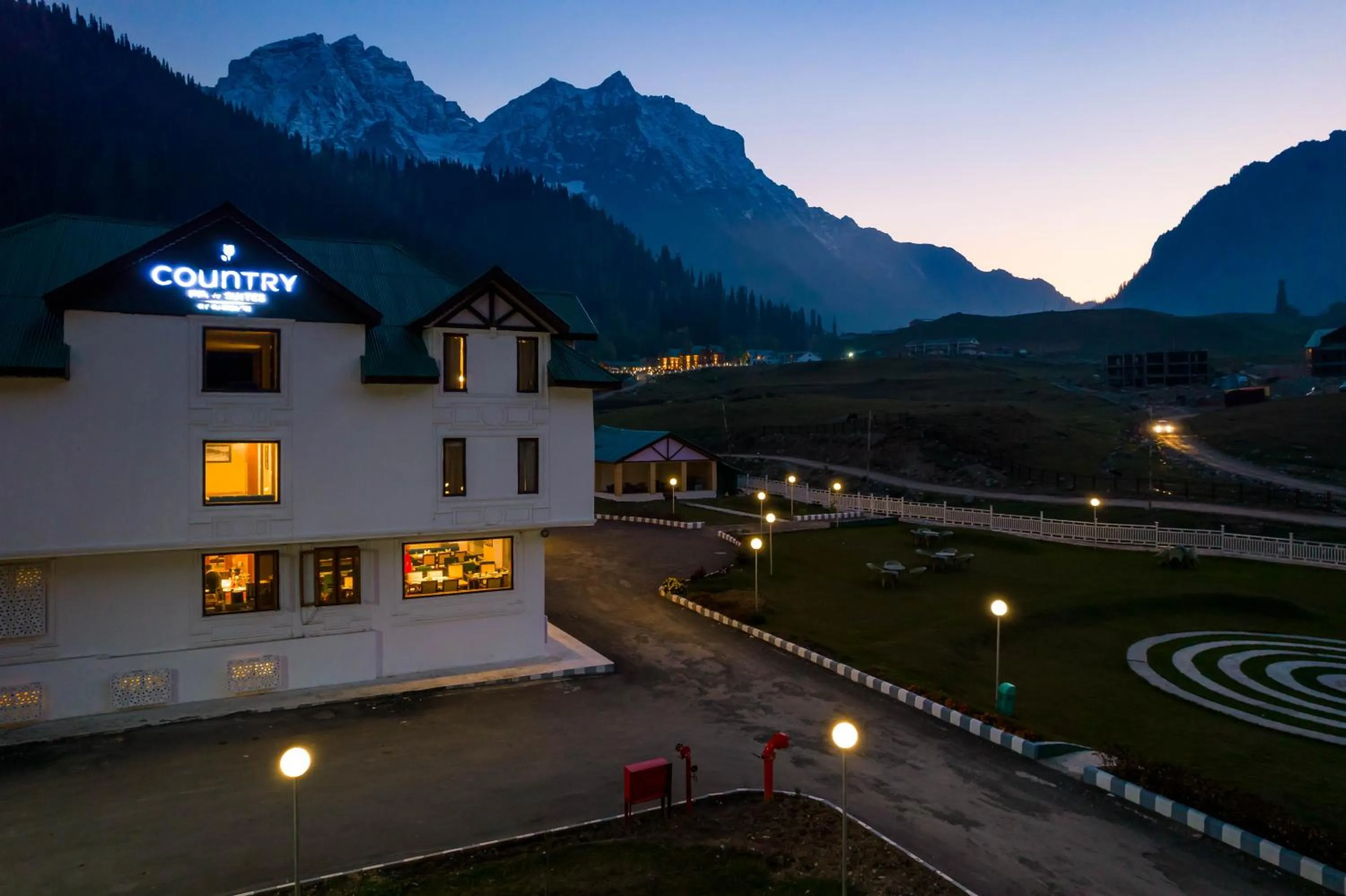Property building in Country Inn & Suites By Radisson Sonamarg
