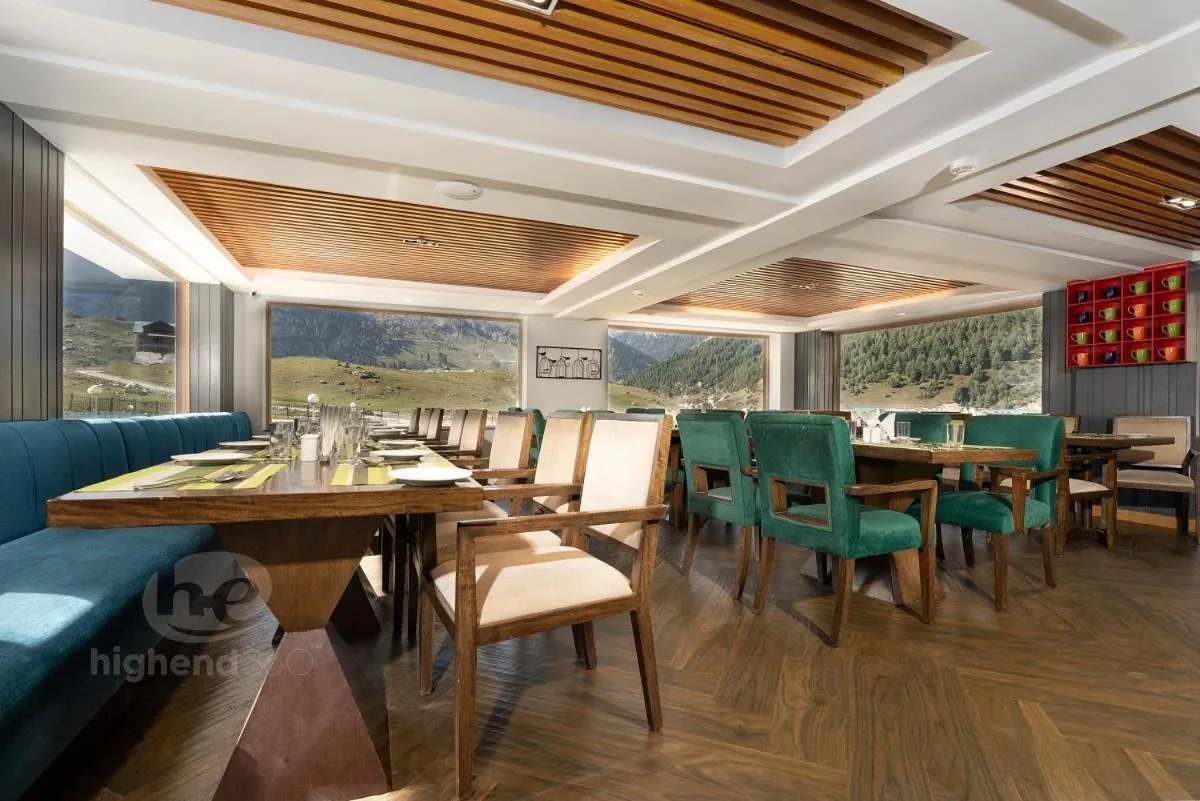 Restaurant/places to eat in Country Inn & Suites By Radisson Sonamarg