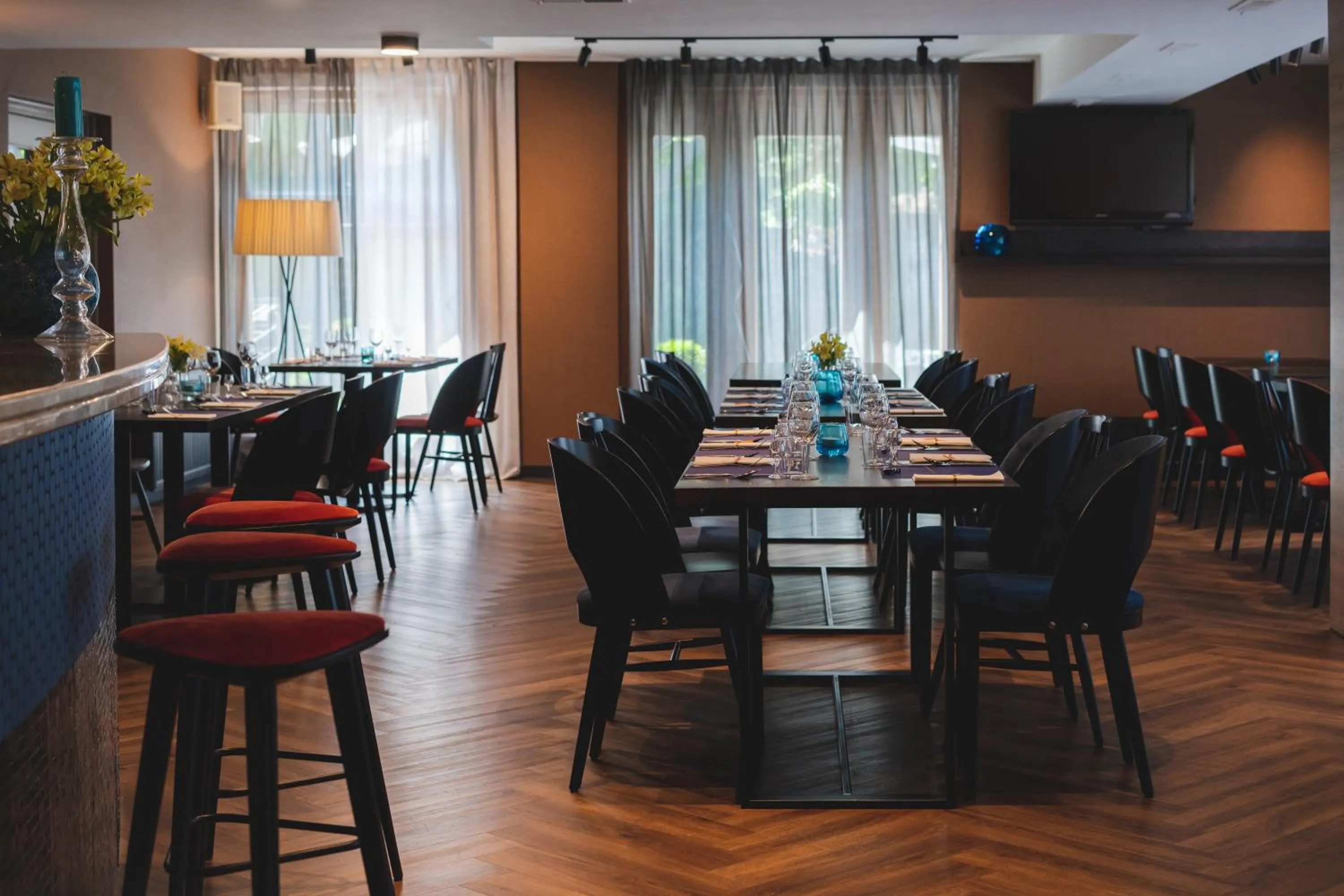 Restaurant/places to eat in Hotel Perła