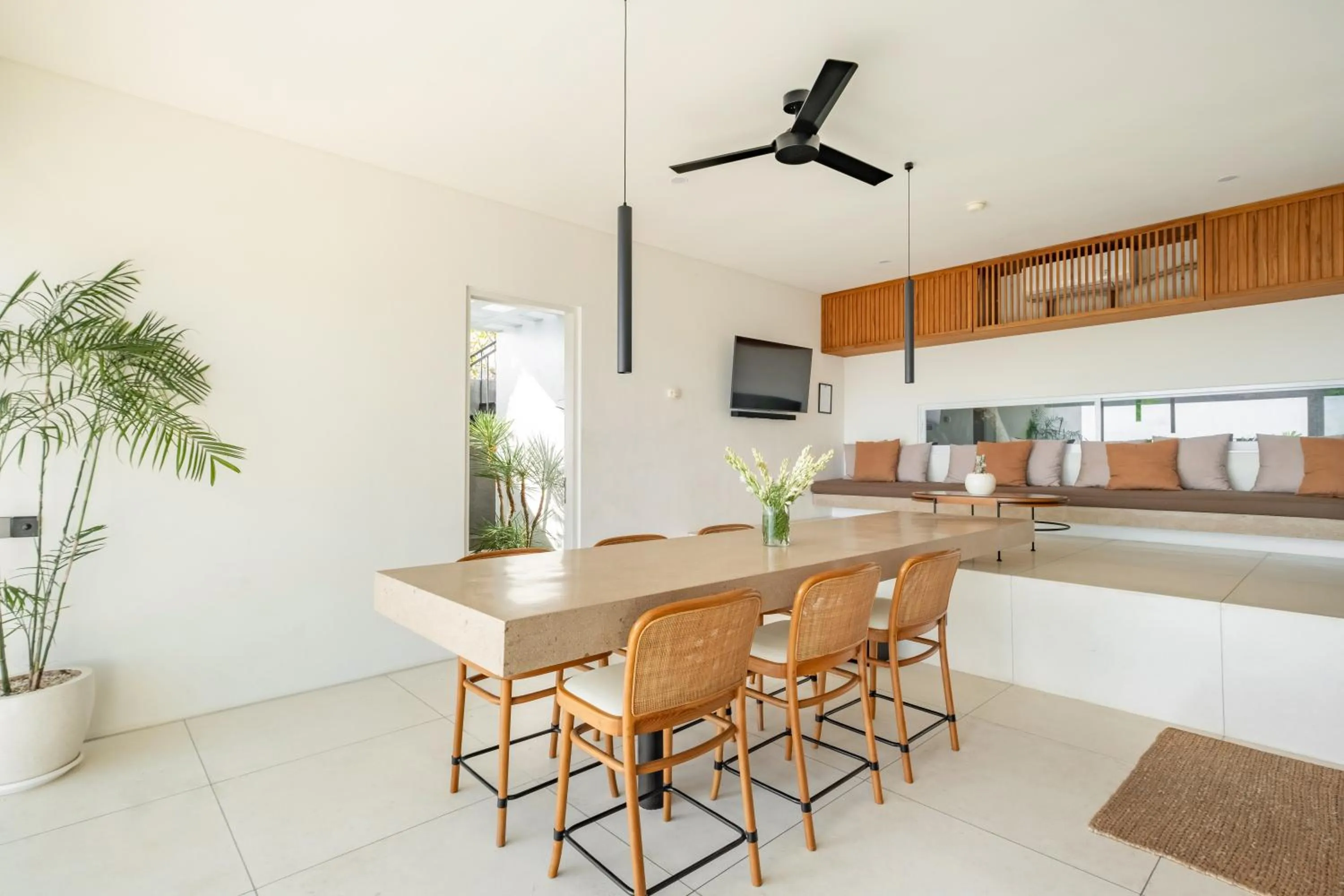 TV and multimedia in Villa Osun