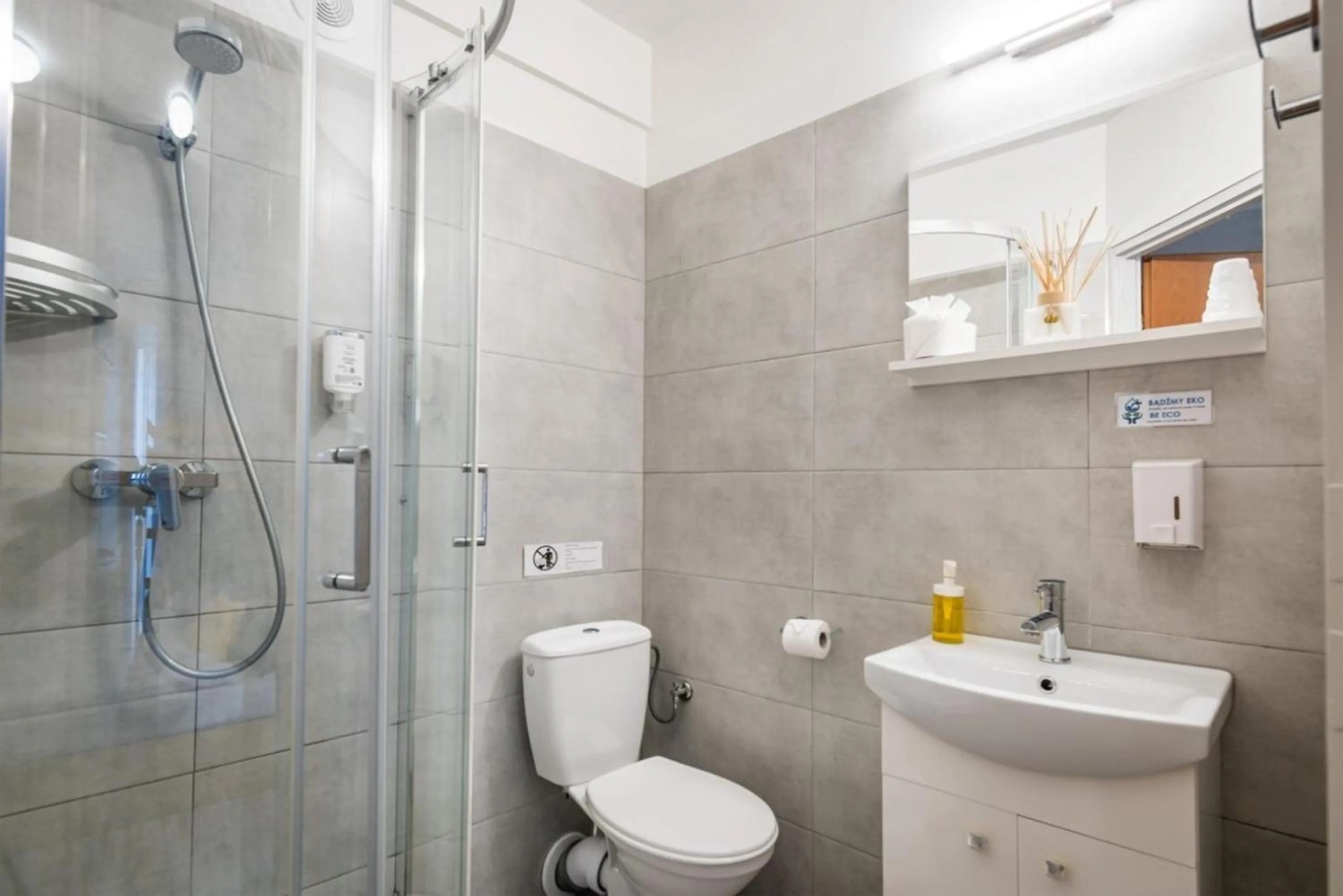 Shower in Hotel Nowa Panorama