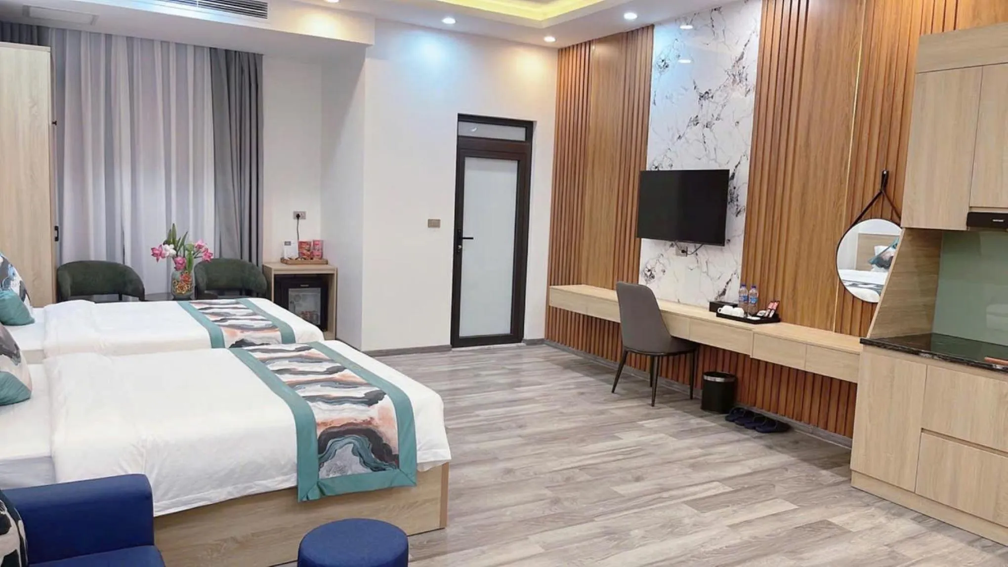 Bed in SALA HOTEL MÓNG CÁI