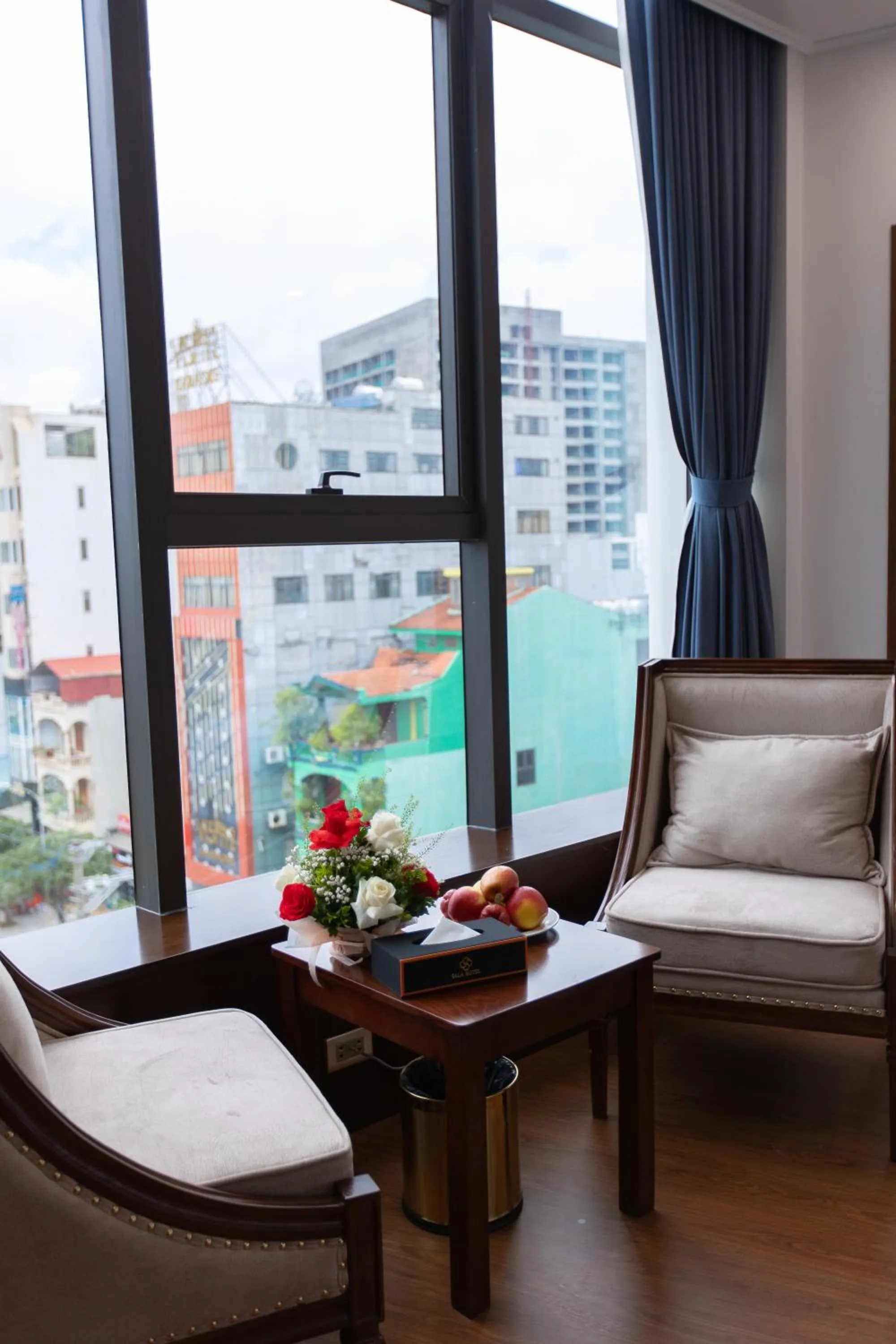 Nearby landmark in SALA HOTEL MÓNG CÁI