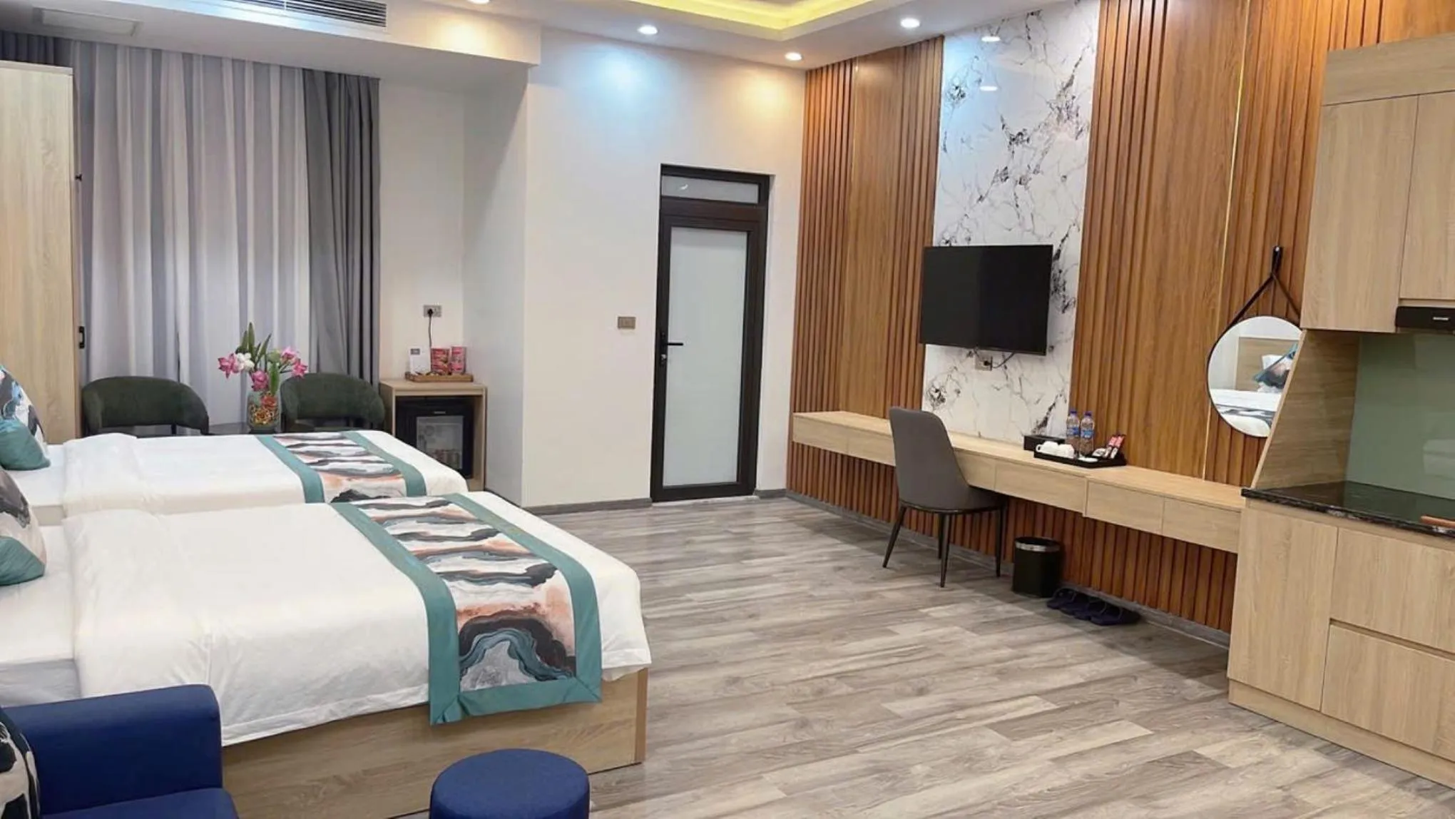 Bed in SALA HOTEL MÓNG CÁI