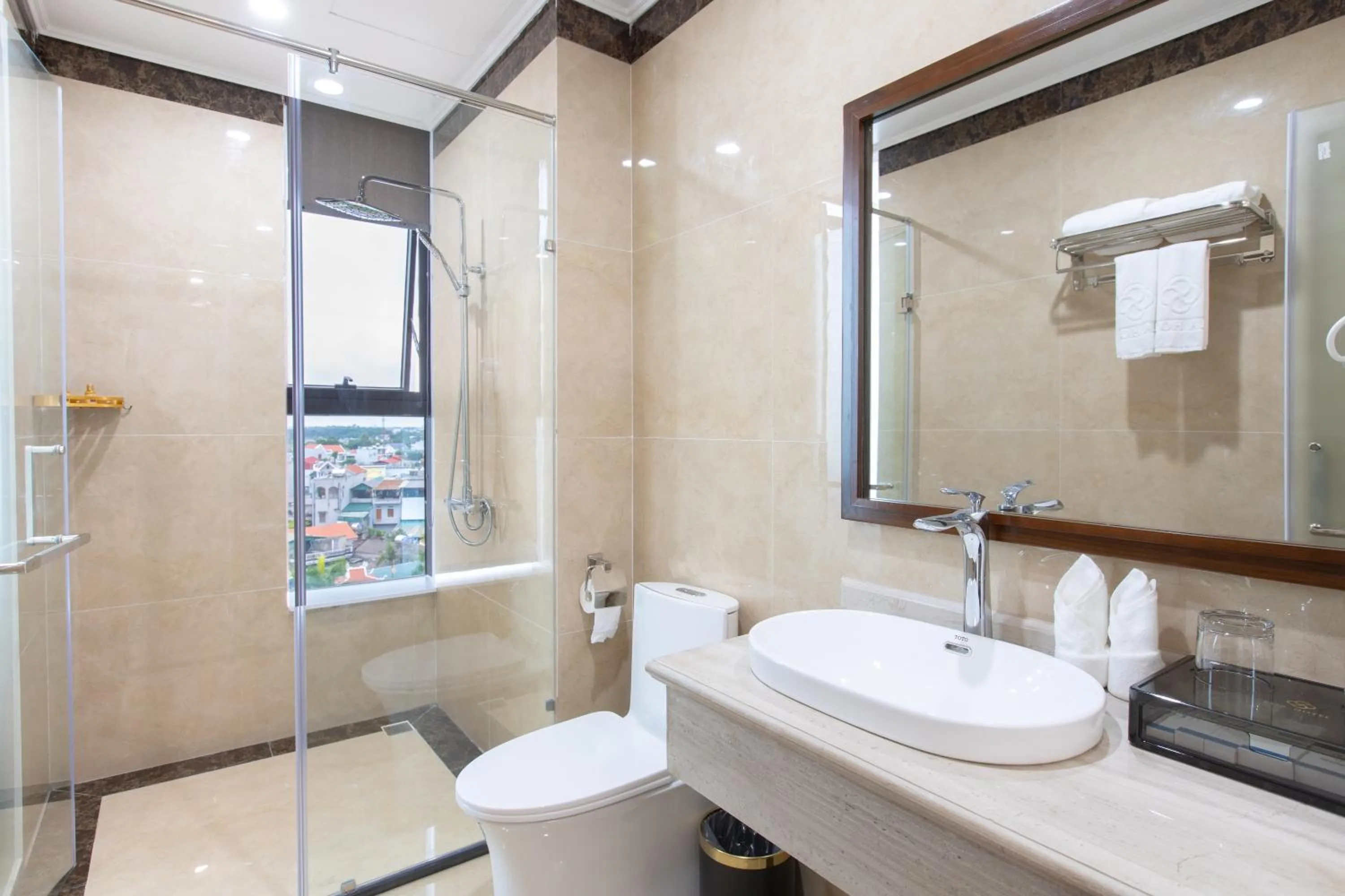 Bathroom in SALA HOTEL MÓNG CÁI