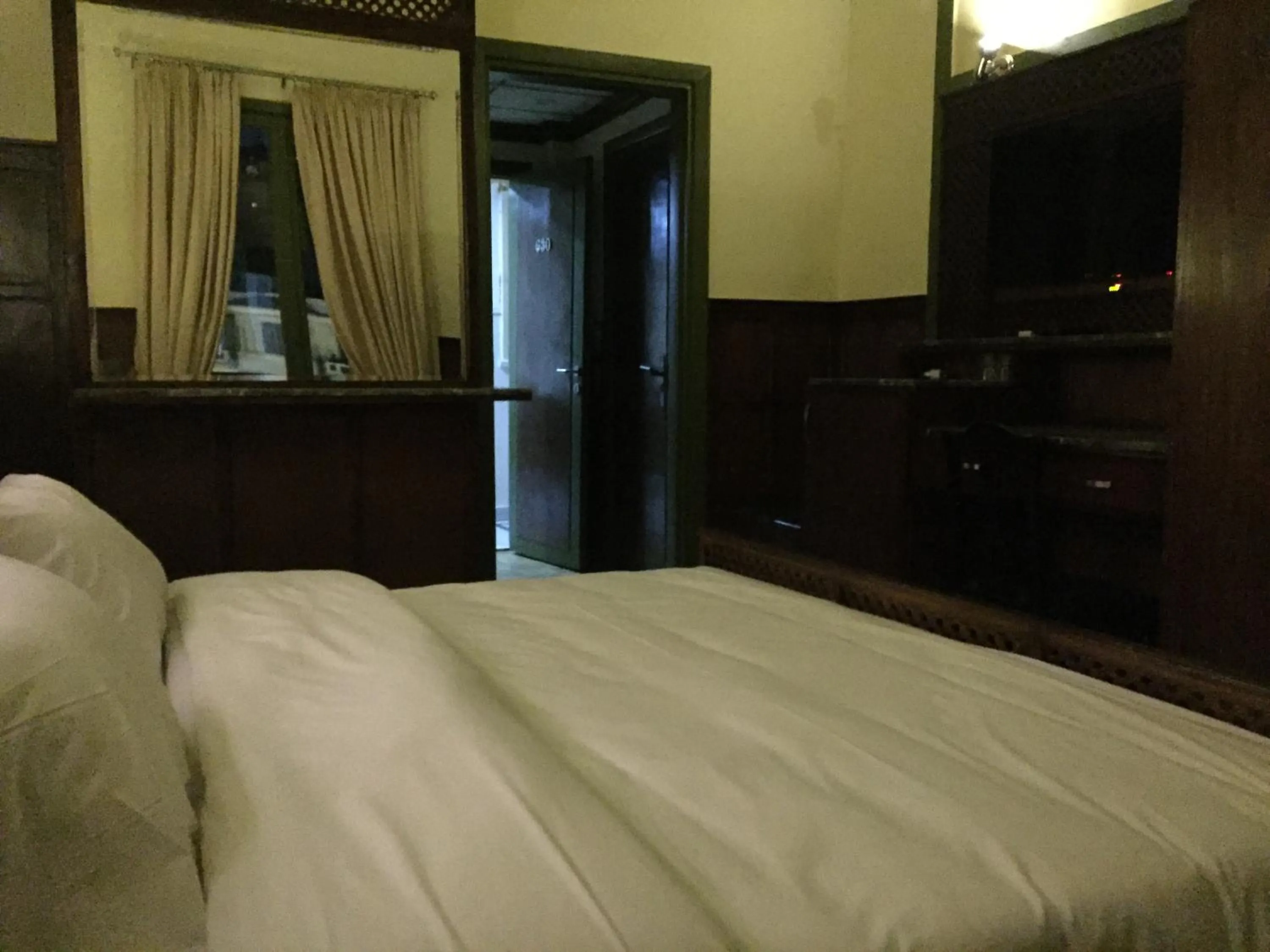 Bedroom, Bed in Carlton Downtown Cairo