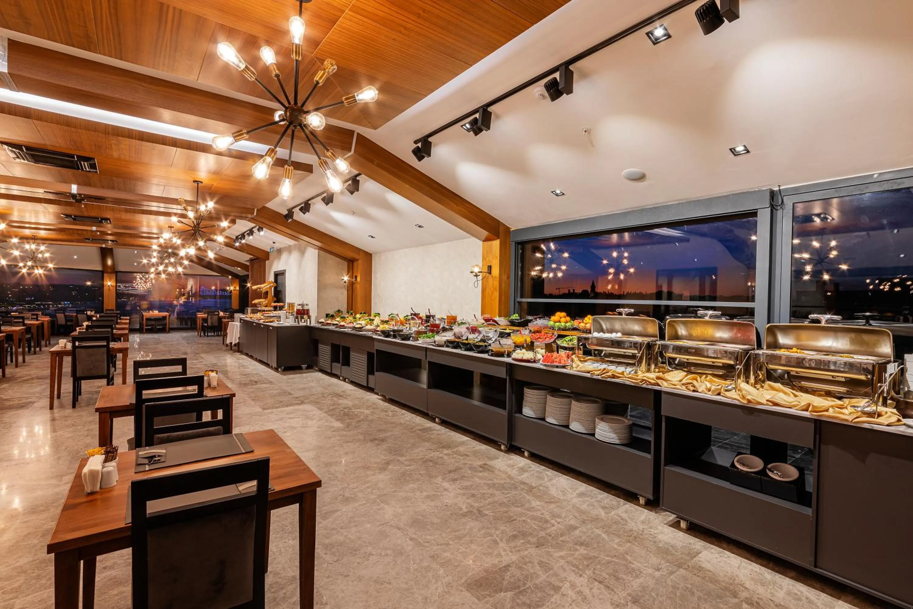 Restaurant/places to eat in Demiray Hotel Old City