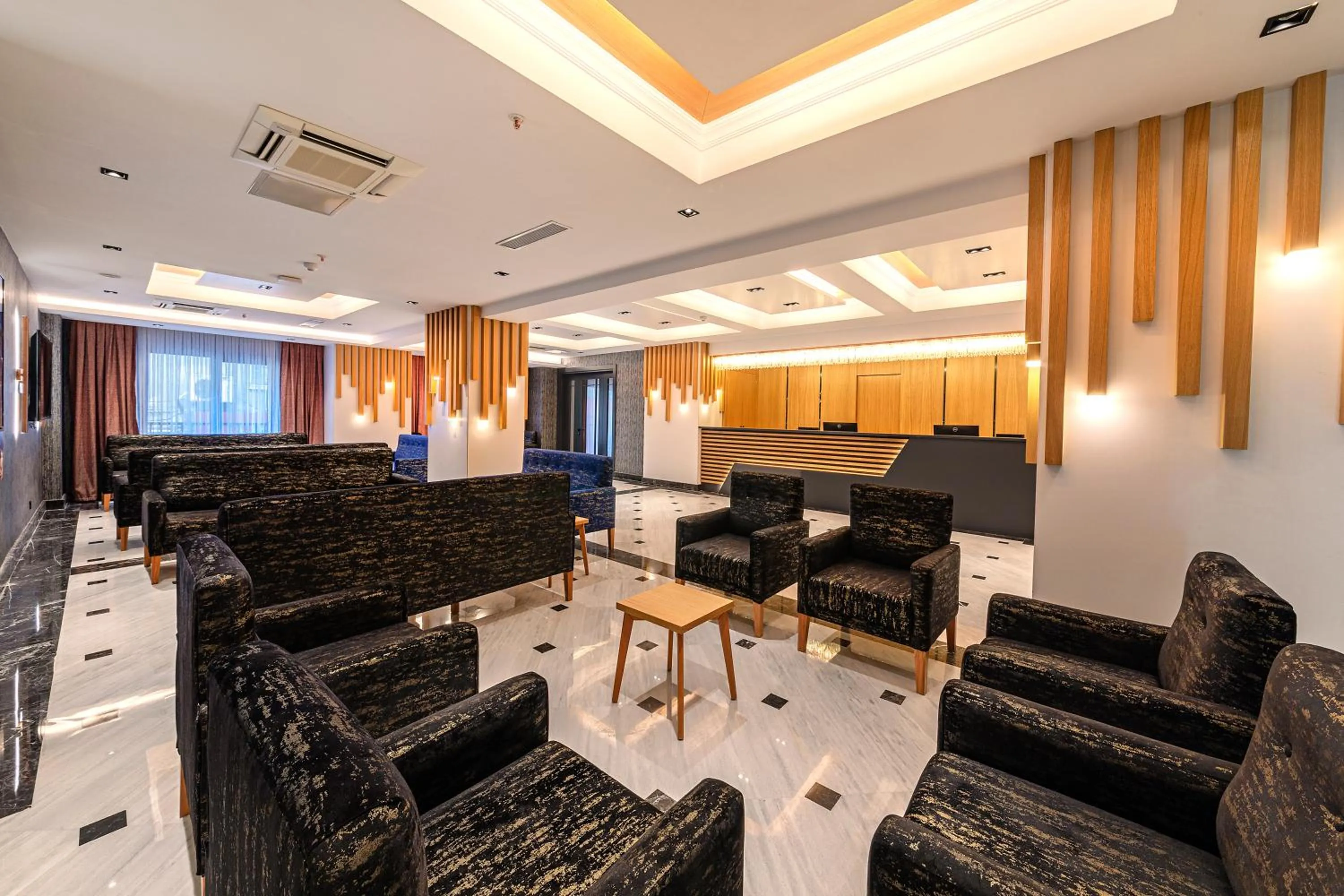 Lobby or reception in Demiray Hotel Old City