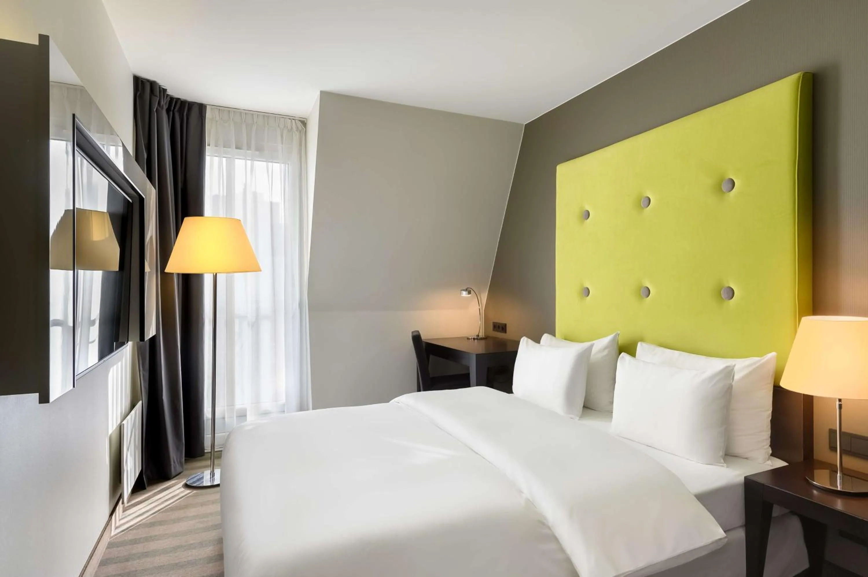 TV and multimedia, Bed in Radisson Blu Sobieski