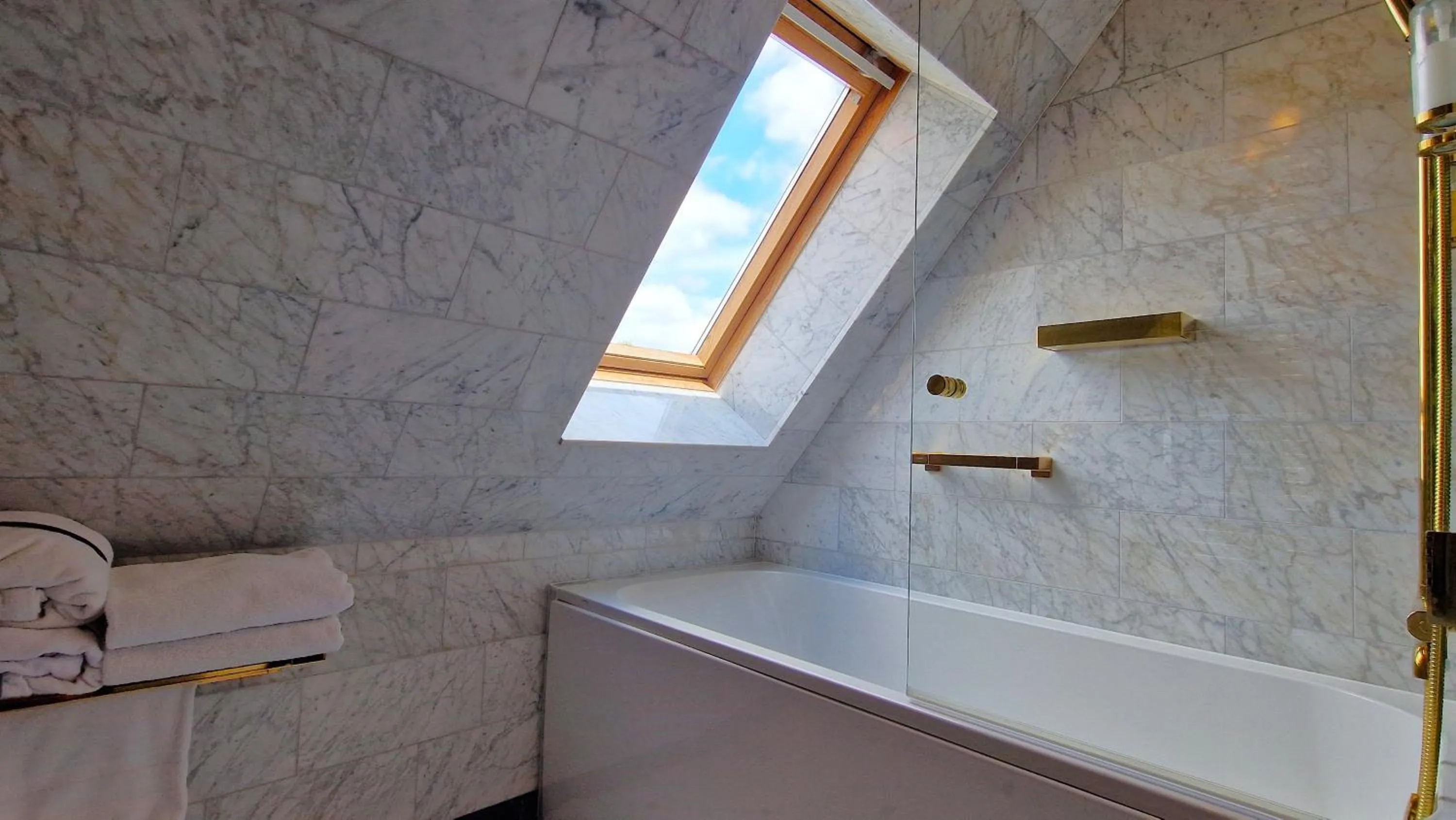 Bathroom in Podewils Old Town Gdansk