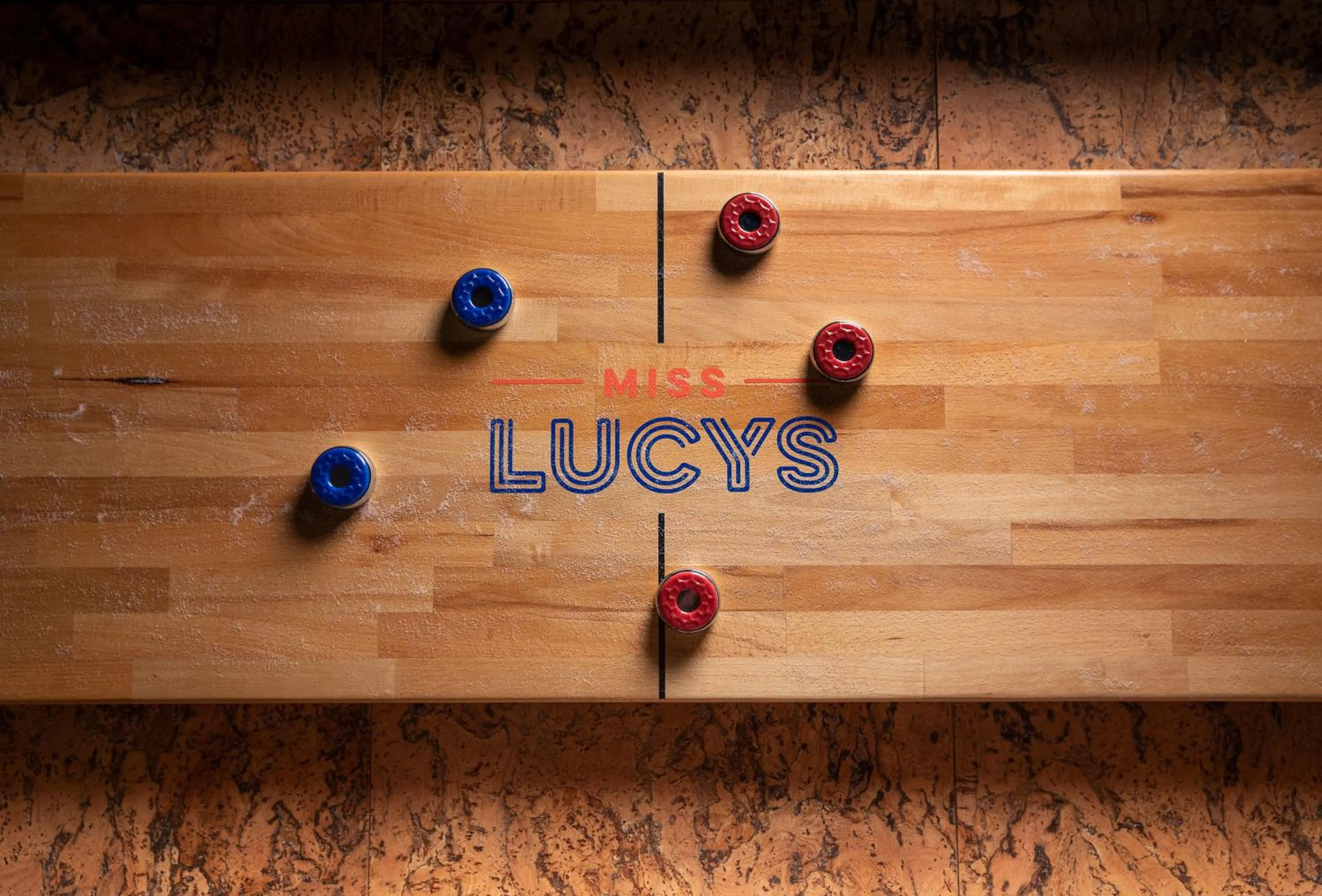 Restaurant/places to eat in LyLo Auckland Hotel