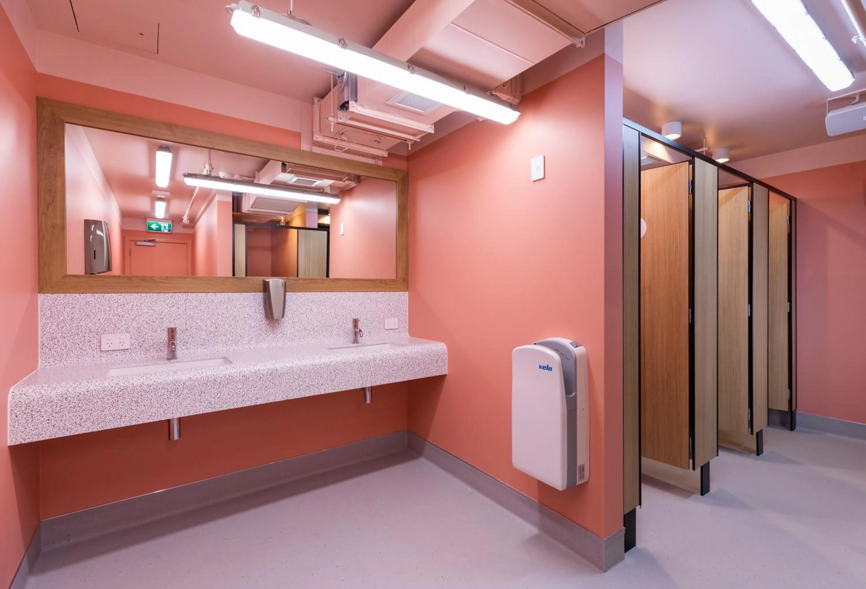 Toilet in LyLo Auckland Hotel