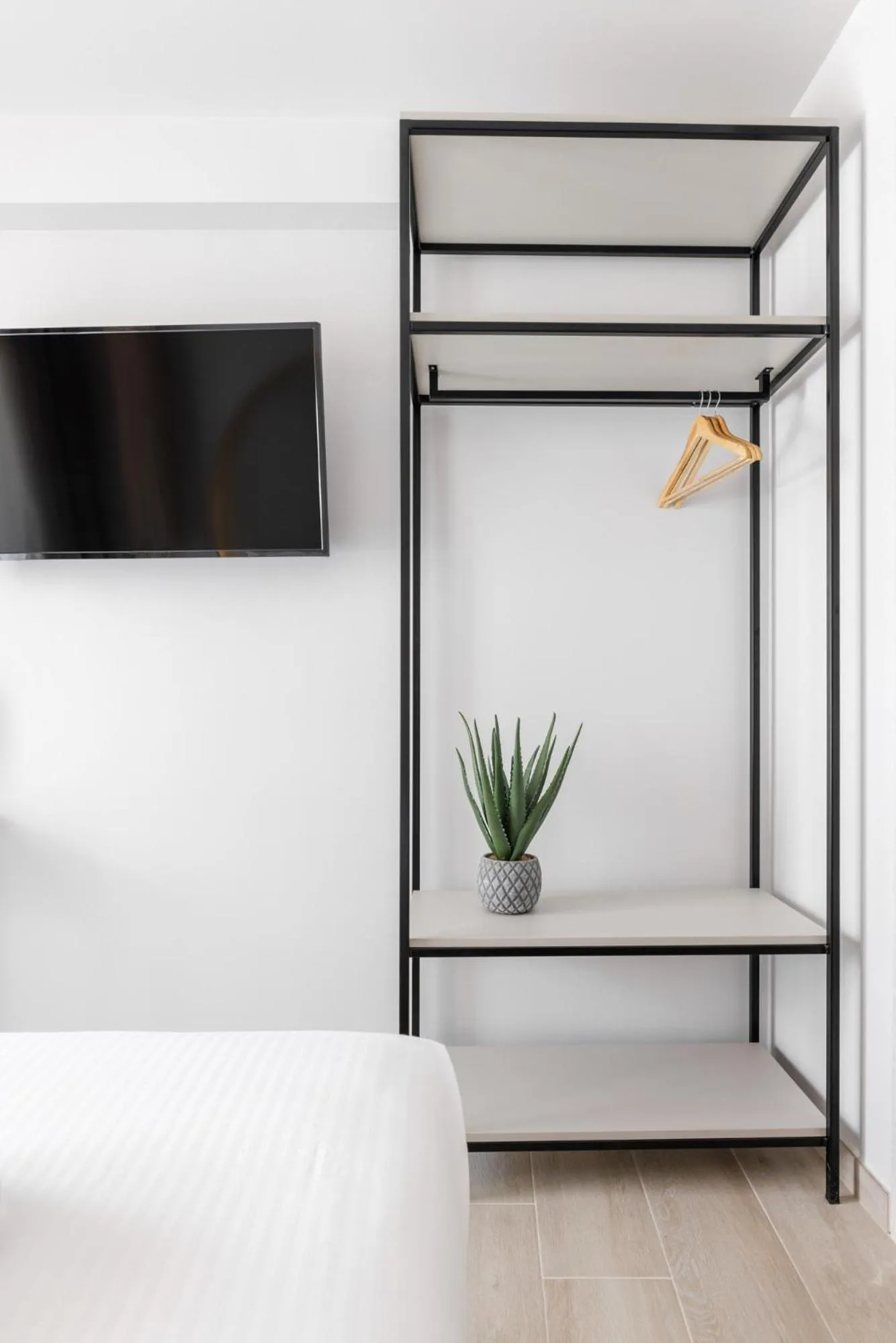 TV and multimedia in Amalthia Luxury Suites