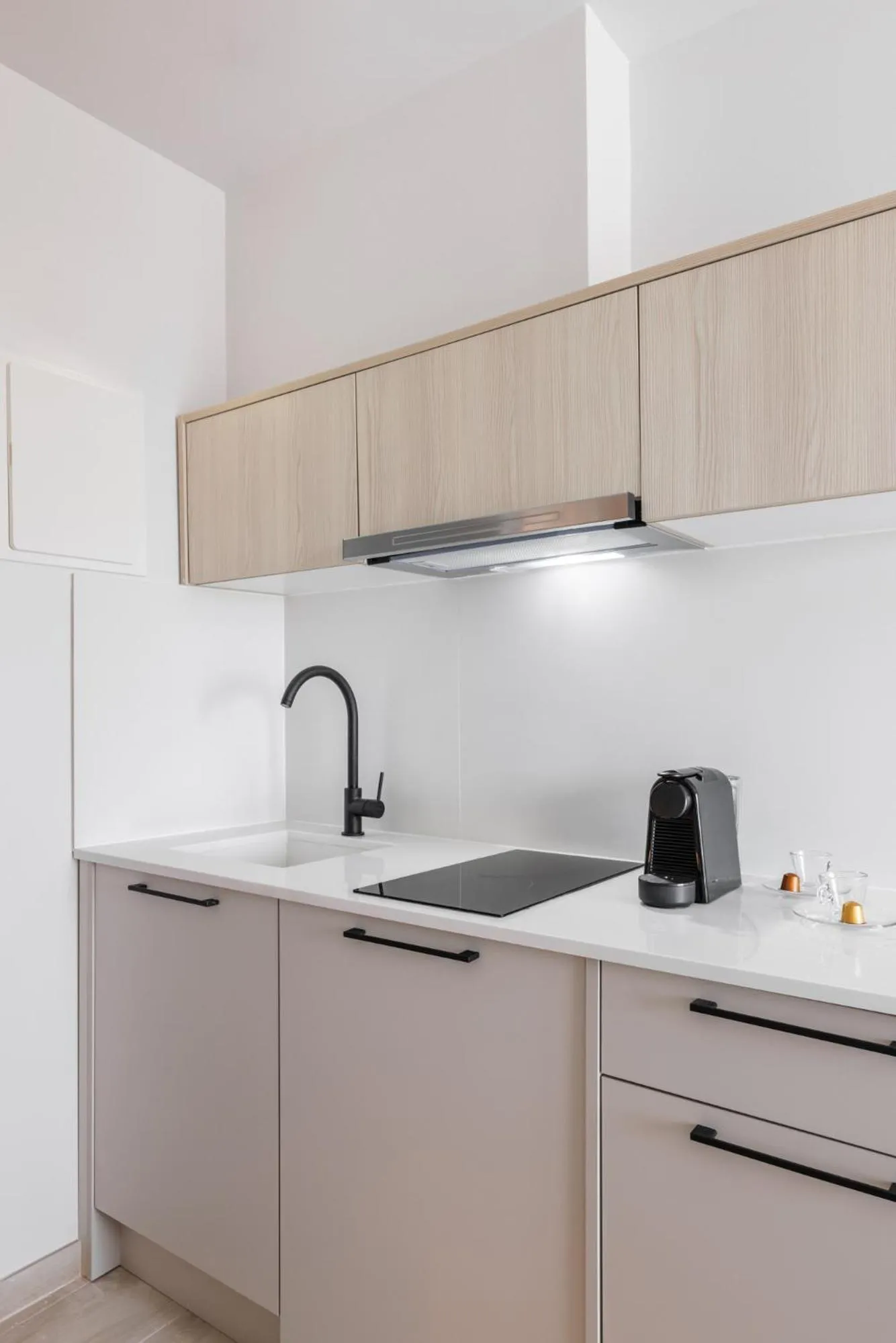 Coffee/tea facilities in Amalthia Luxury Suites