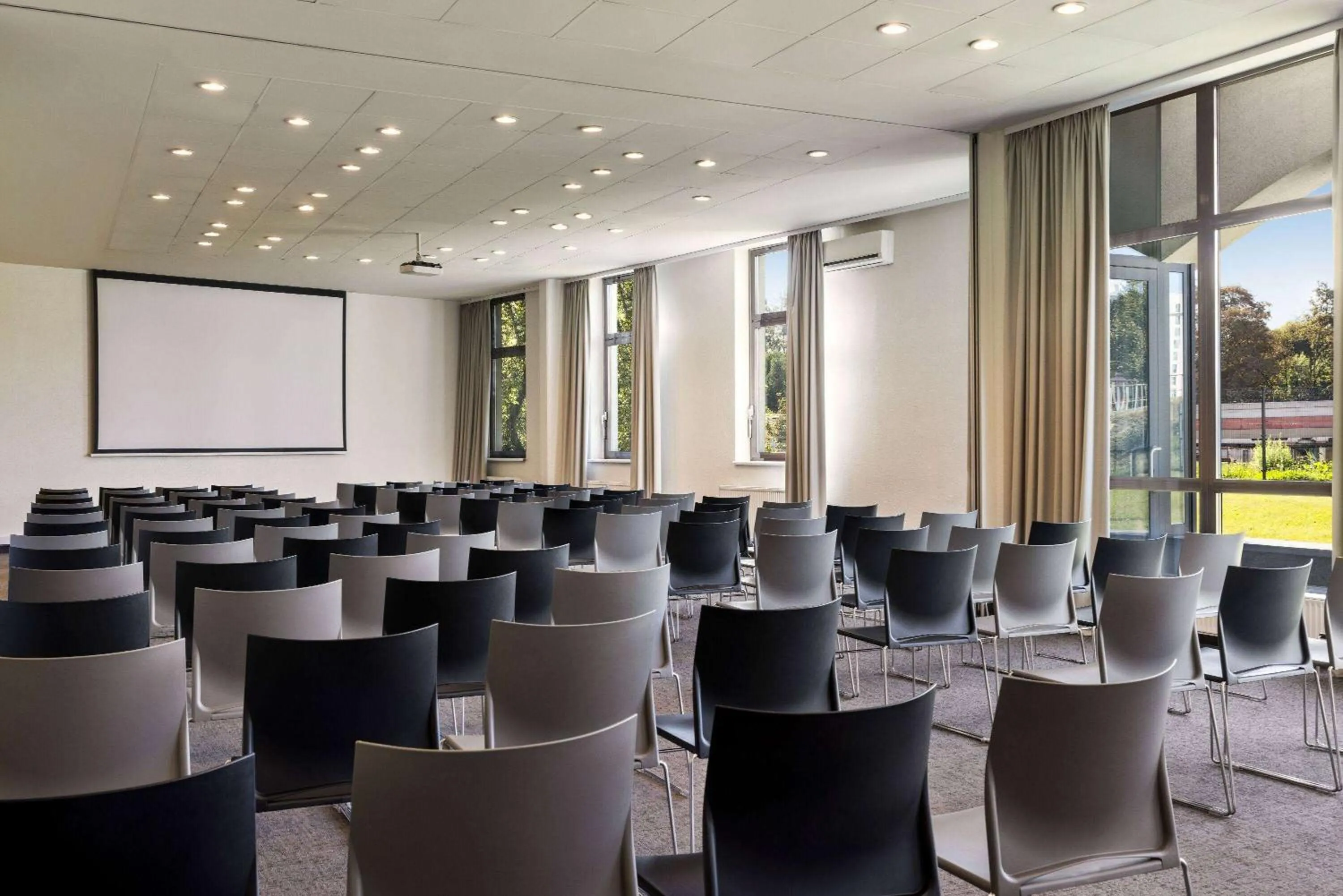 Meeting/conference room in Vienna House Easy by Wyndham Cracow