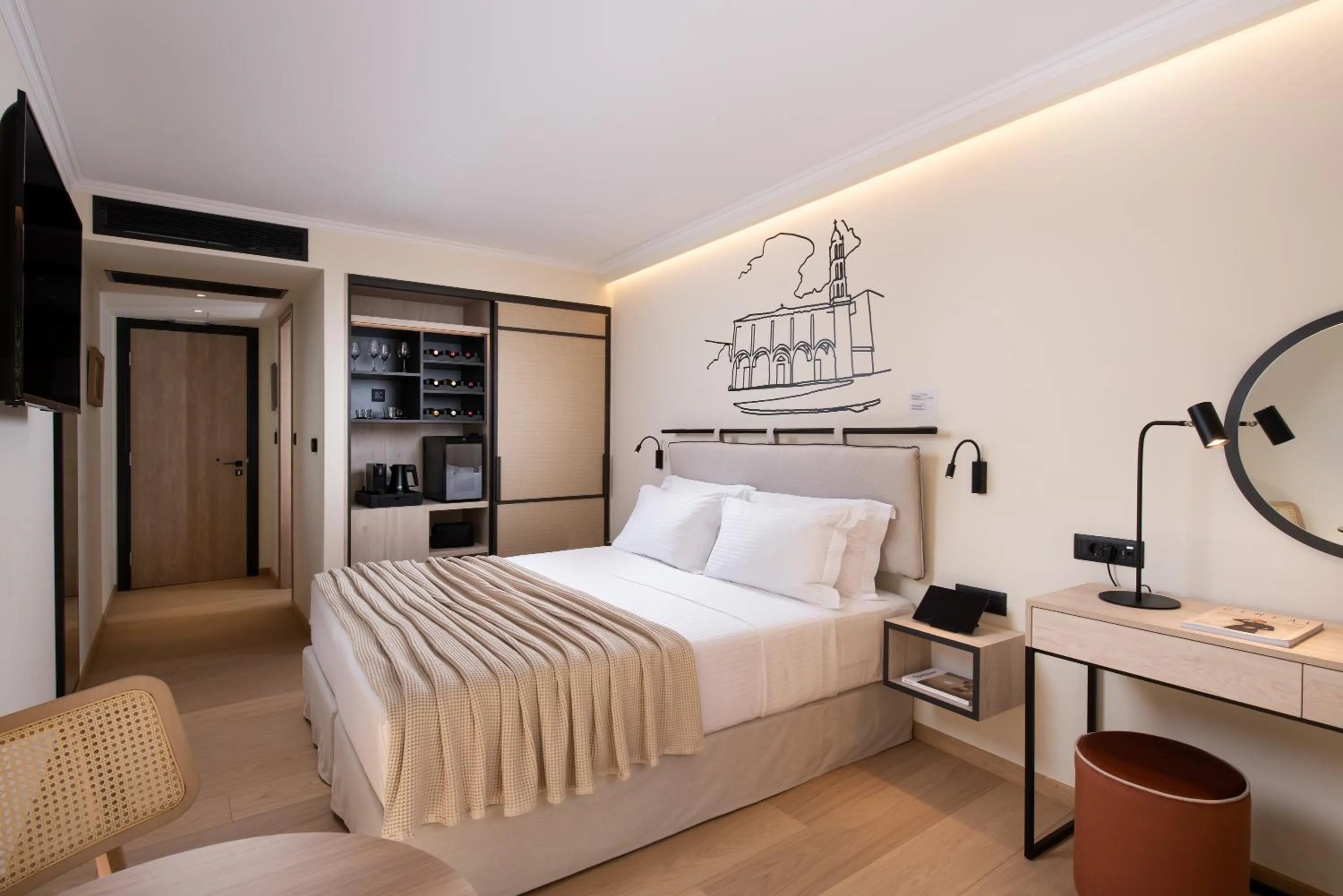 Photo of the whole room, Bed in Epoch House & The Orange Shop - Adults Only