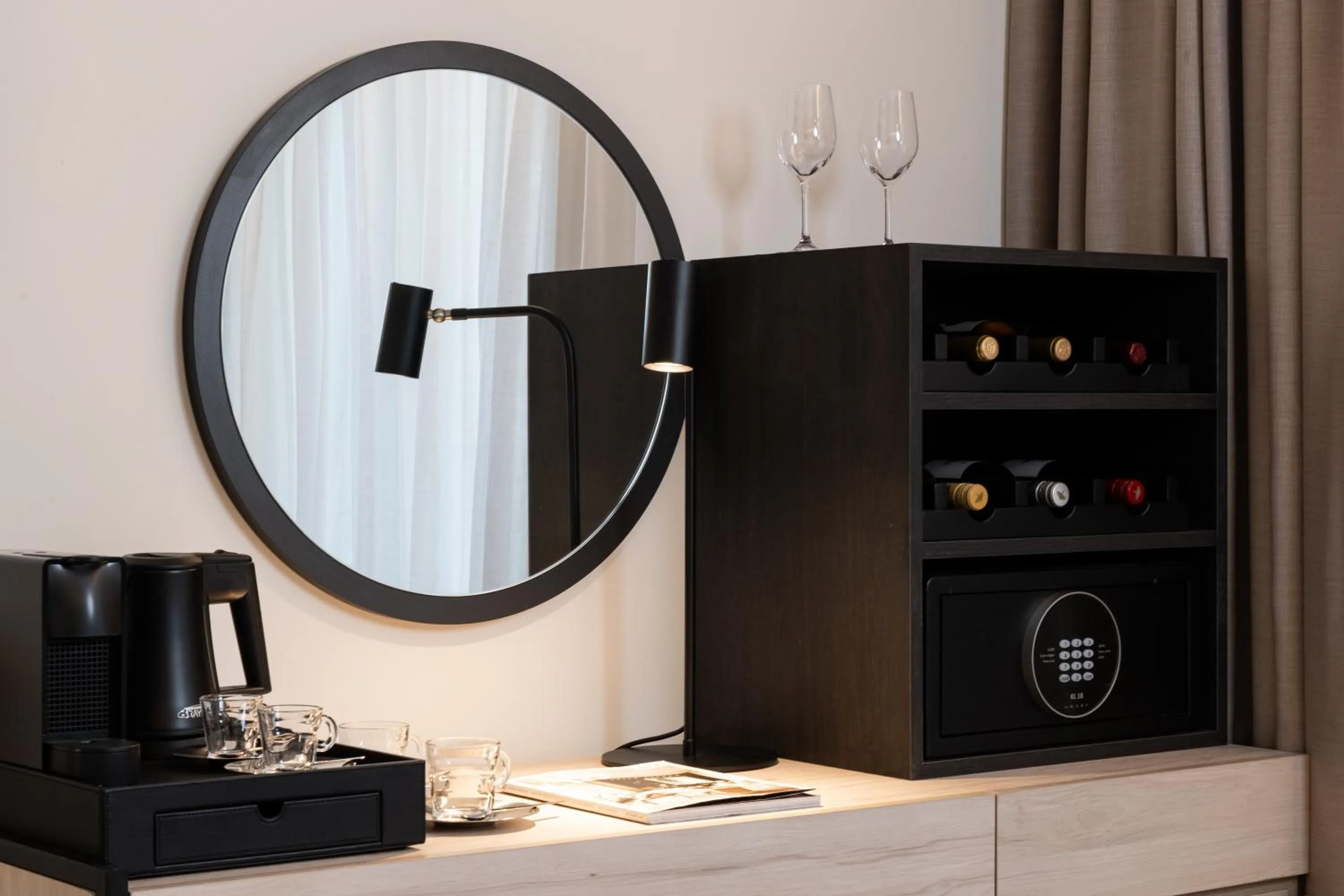 Coffee/tea facilities in Epoch House & The Orange Shop - Adults Only