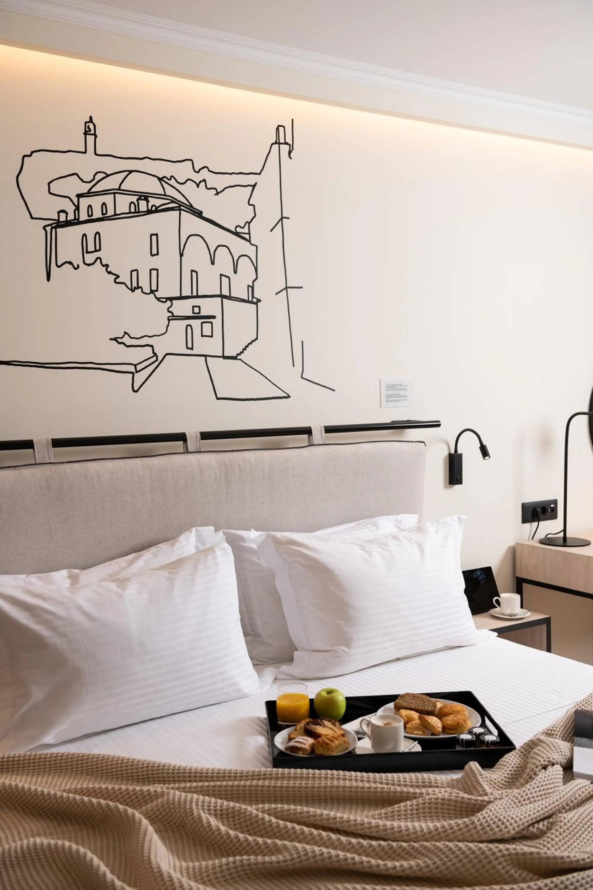 Breakfast, Bed in Epoch House & The Orange Shop - Adults Only