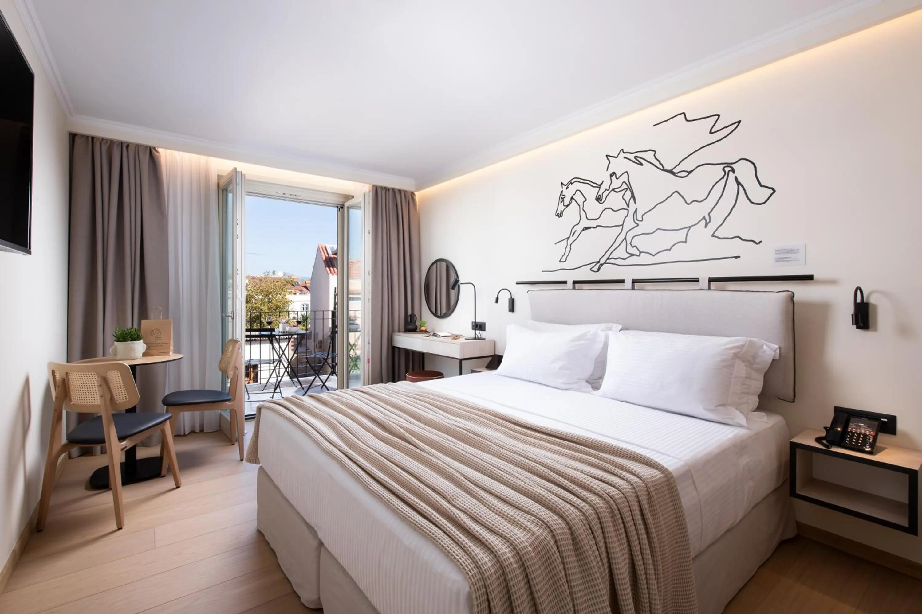 Photo of the whole room, Bed in Epoch House & The Orange Shop - Adults Only