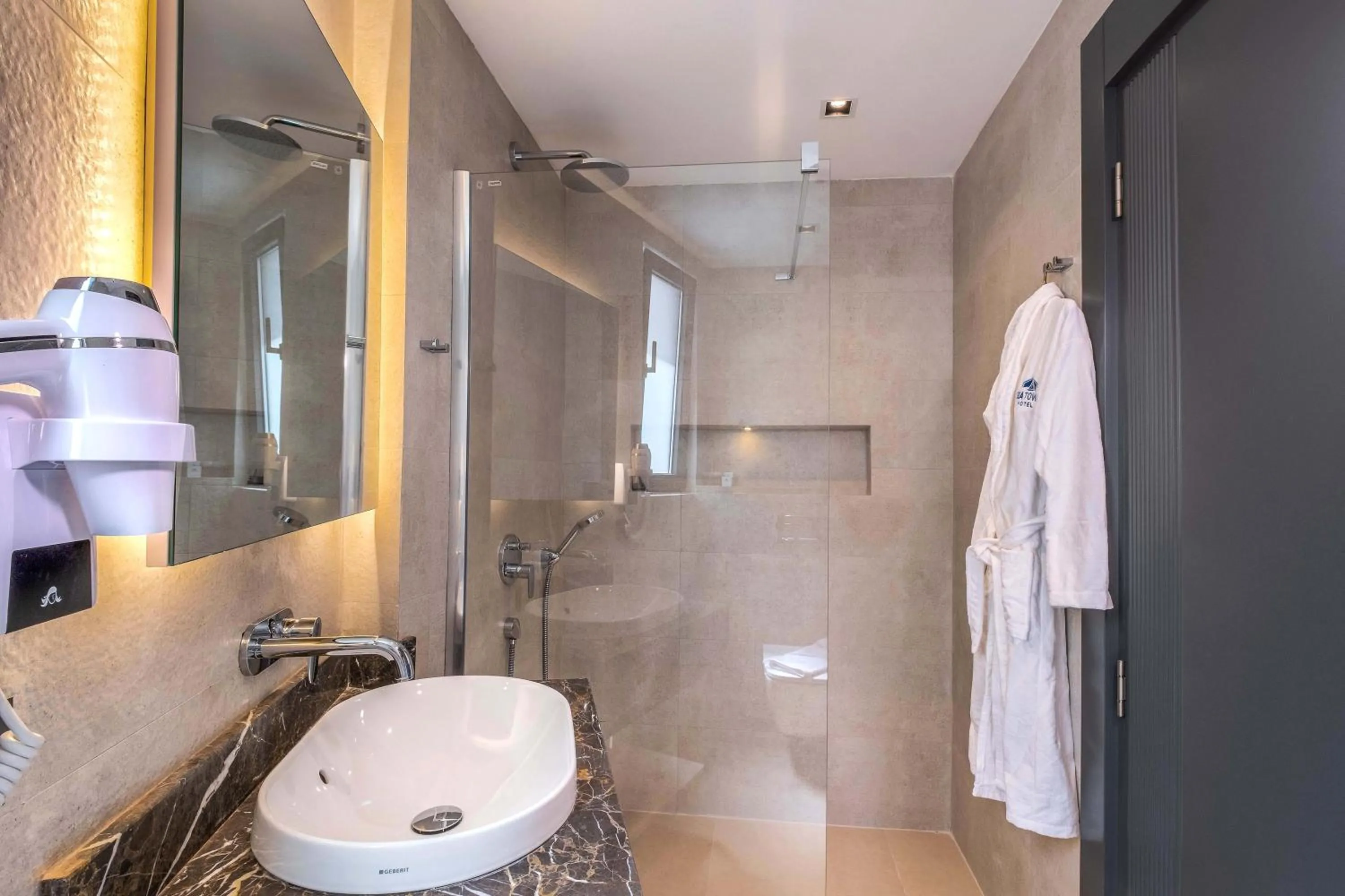 Bathroom in SeaTown Hotel