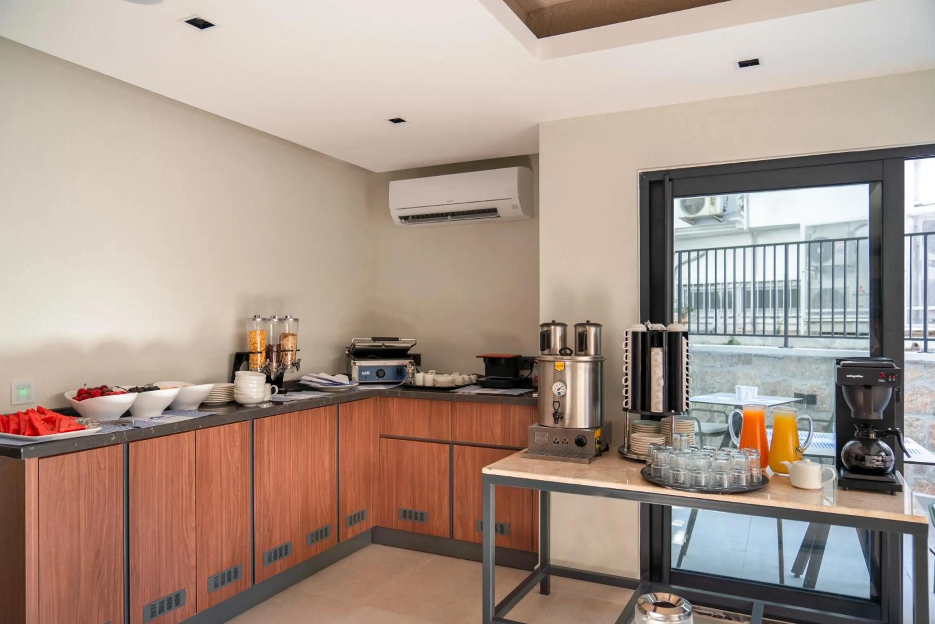 Breakfast in SeaTown Hotel