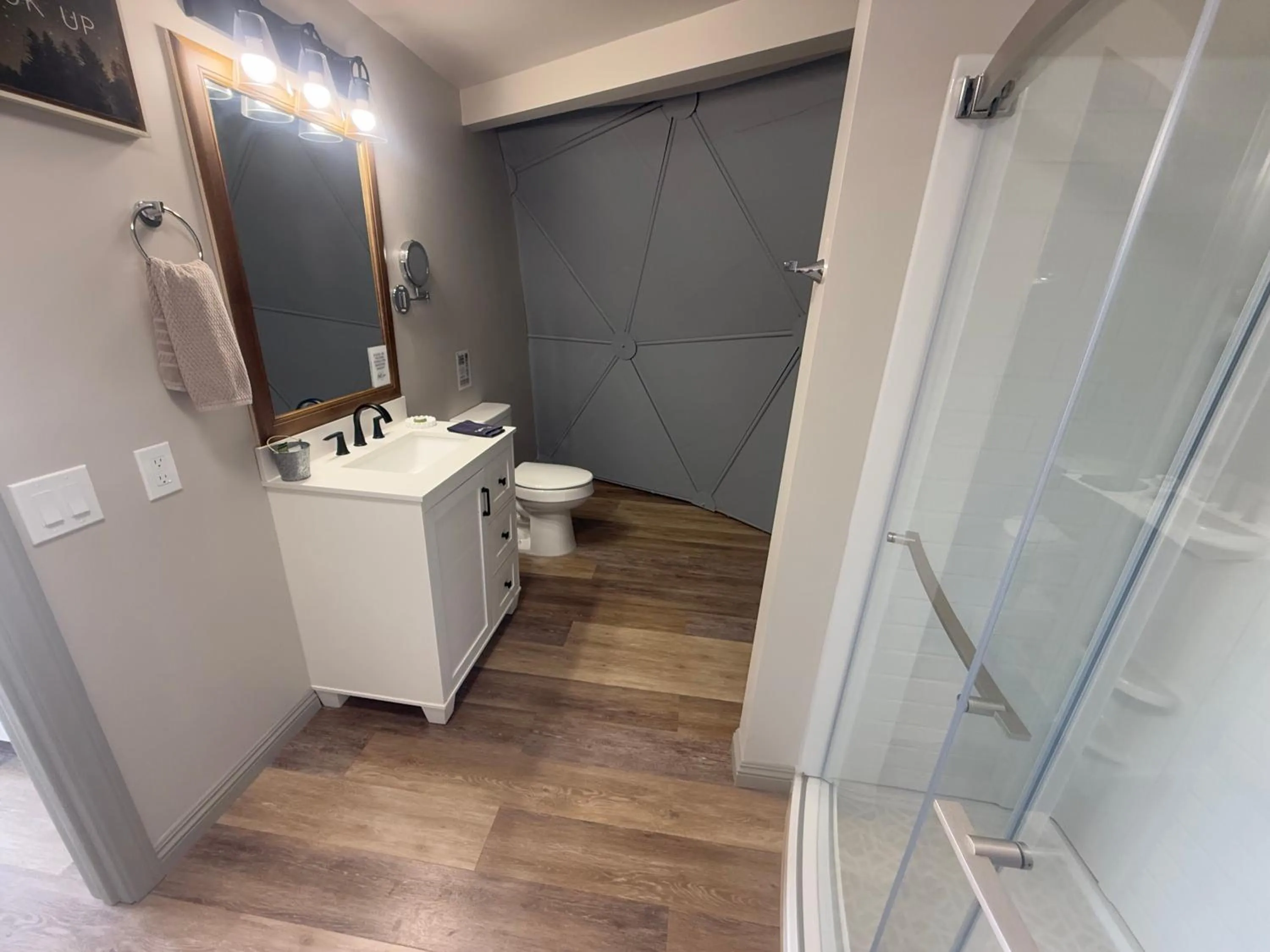 Shower in Bryce Glamp And Camp