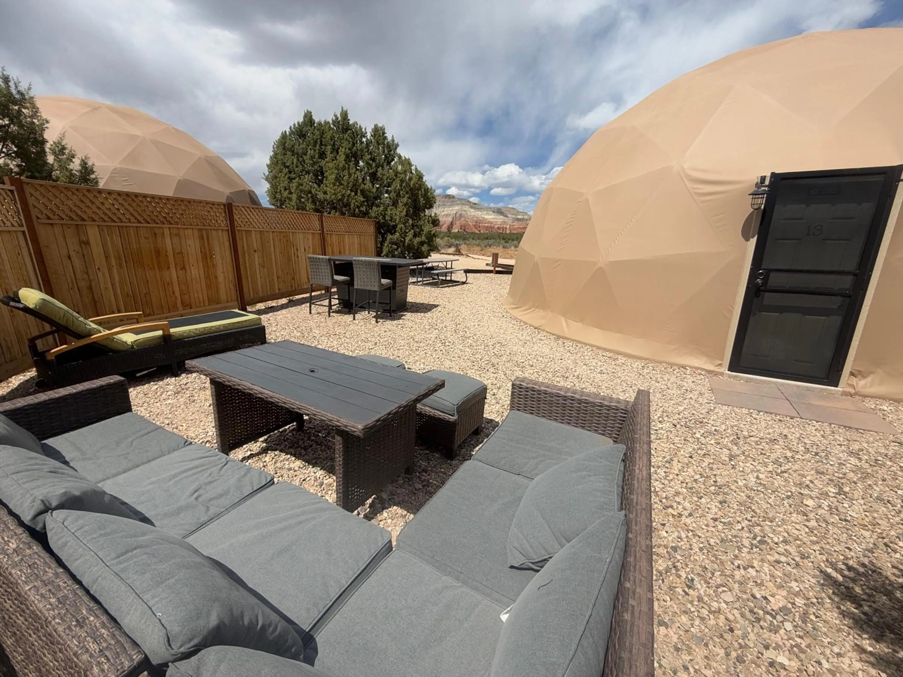 Patio in Bryce Glamp And Camp