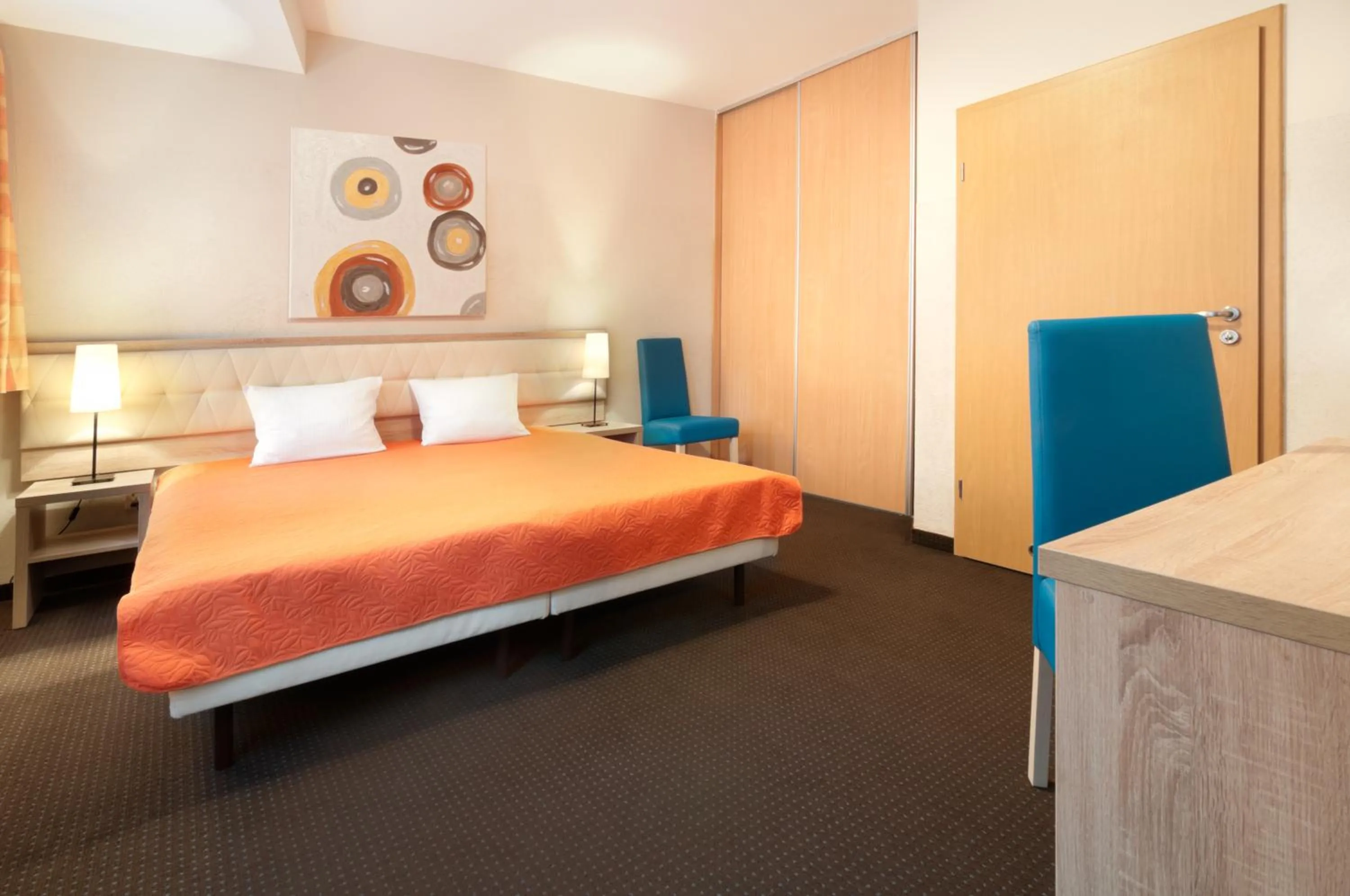 Photo of the whole room in Hotel Petrus