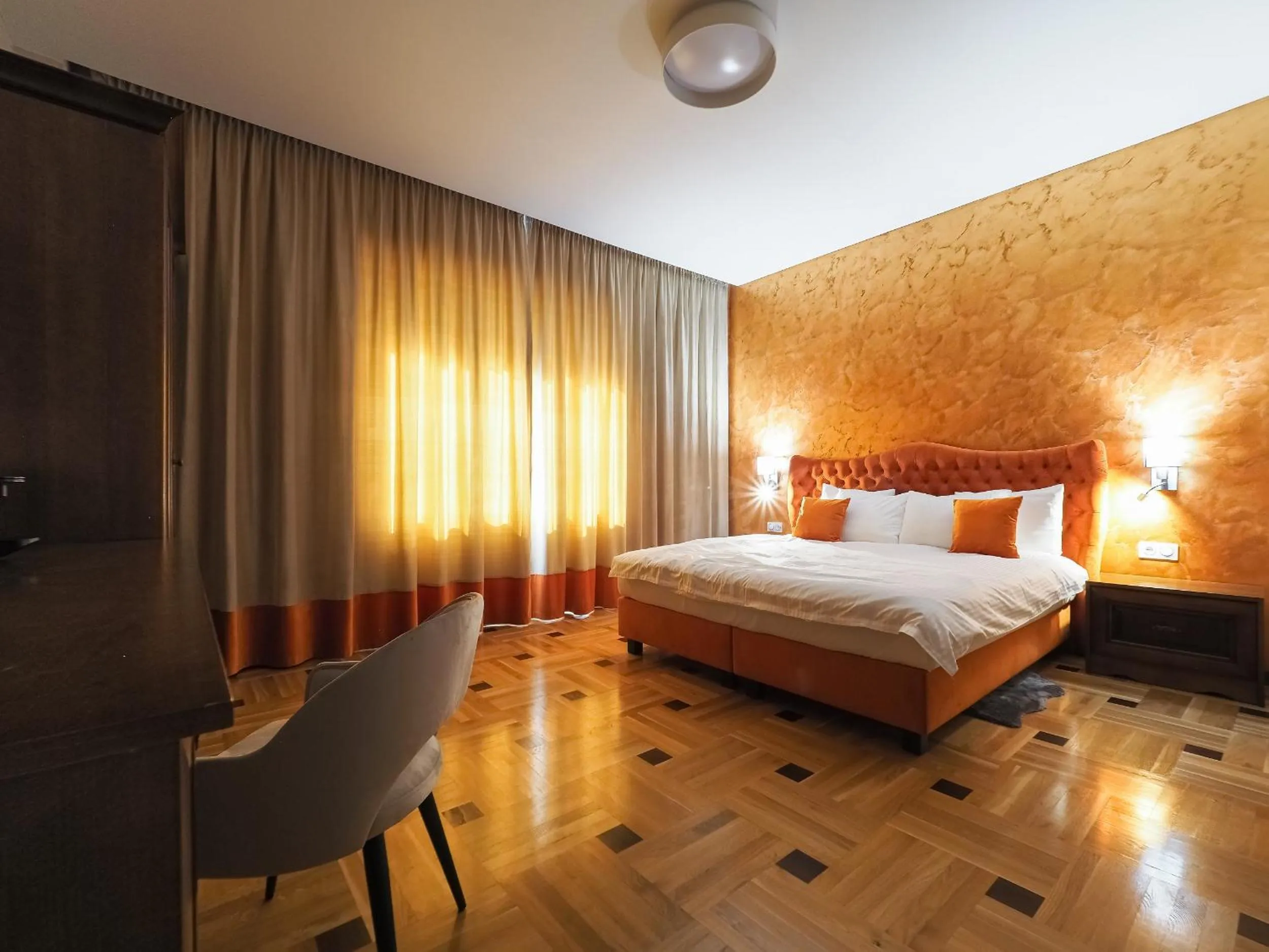 Photo of the whole room, Bed in Boutique Central