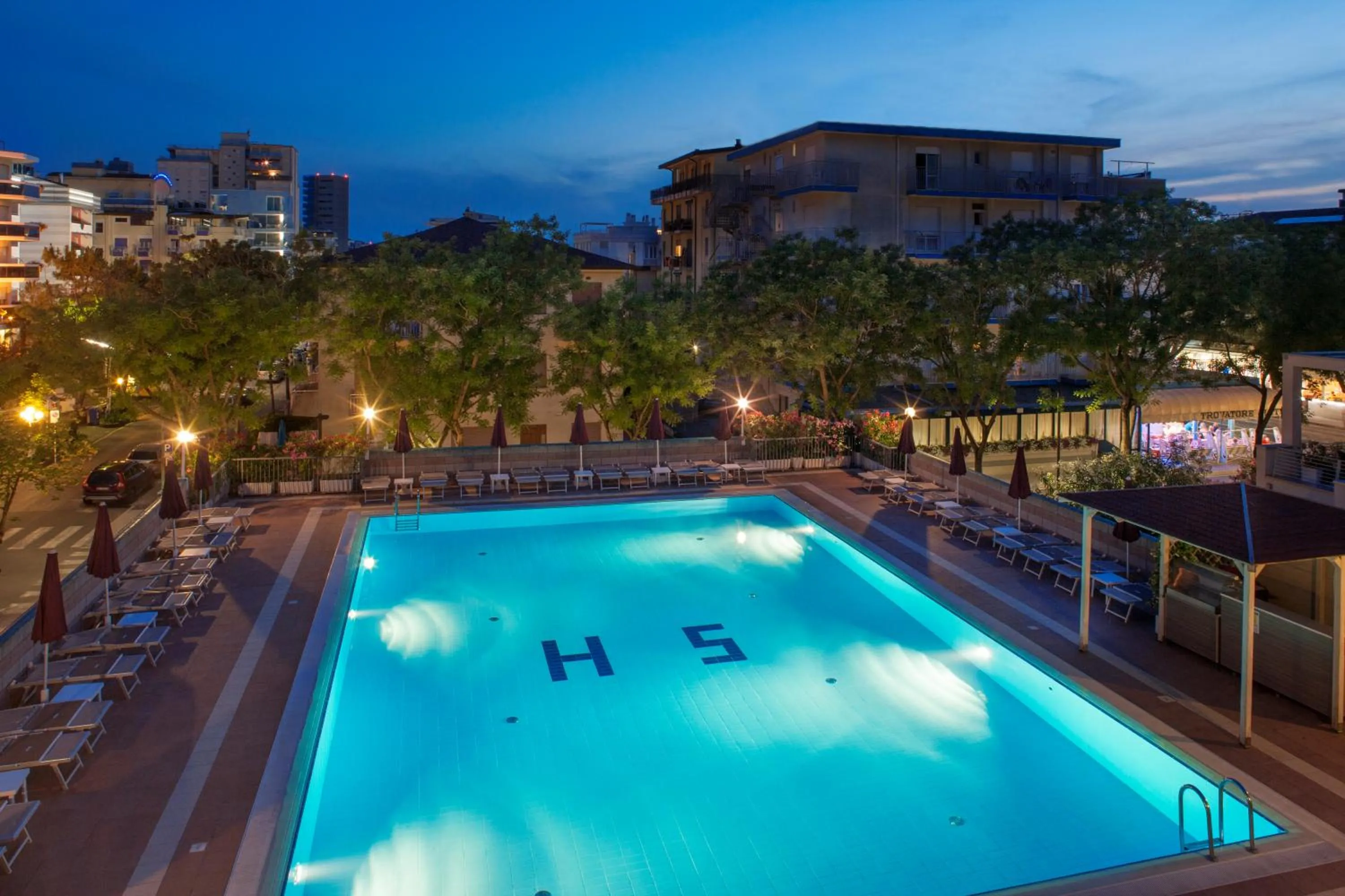 Swimming pool in Hotel Sofia