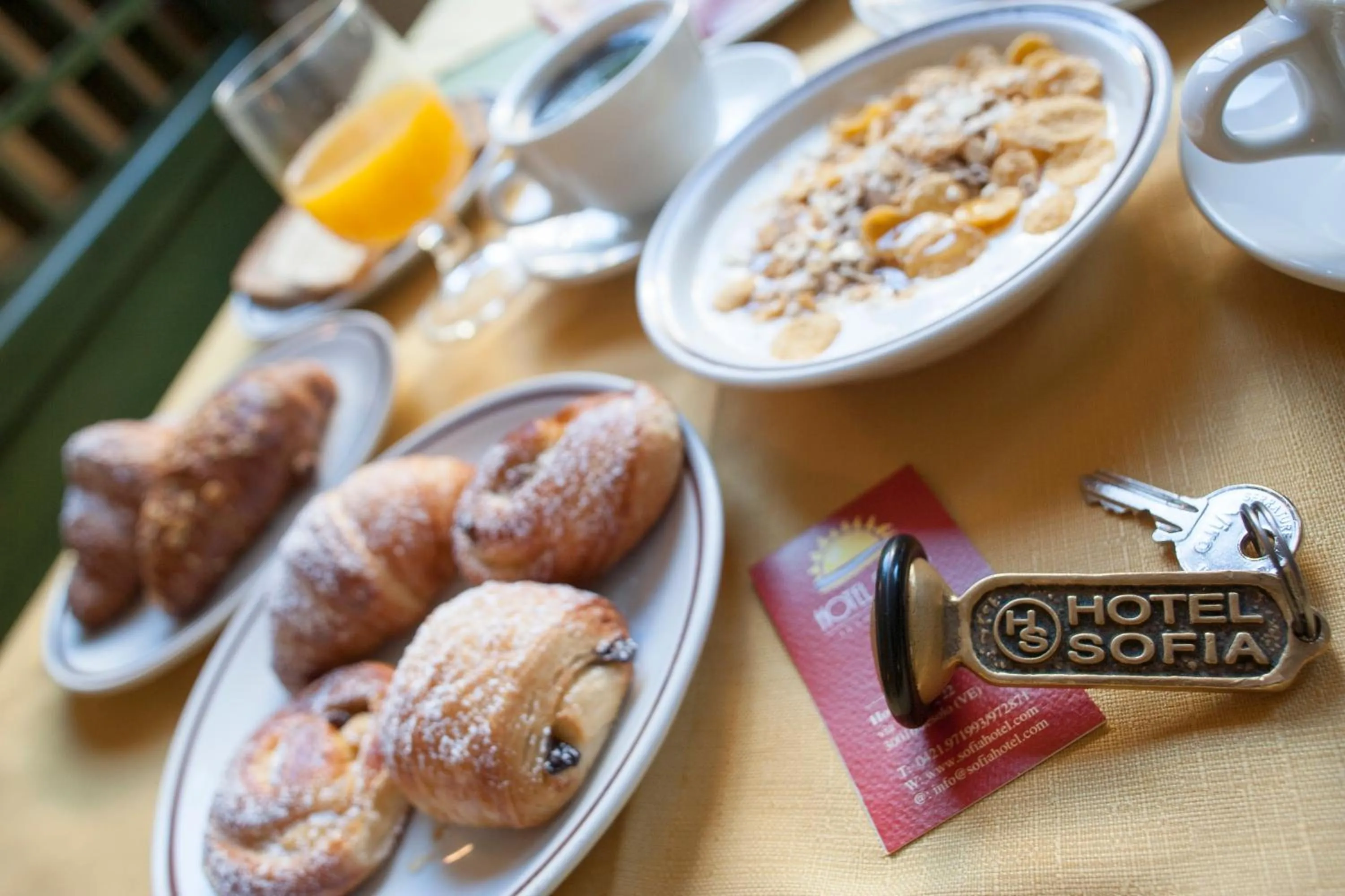 Food and drinks in Hotel Sofia