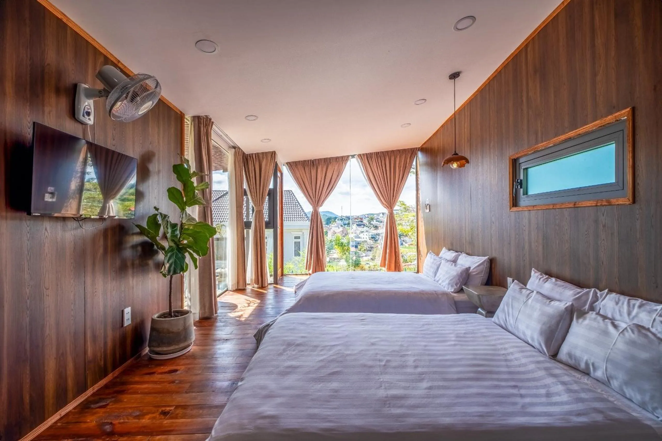 Bedroom, Bed in Orimi Cafe & Homies Dalat