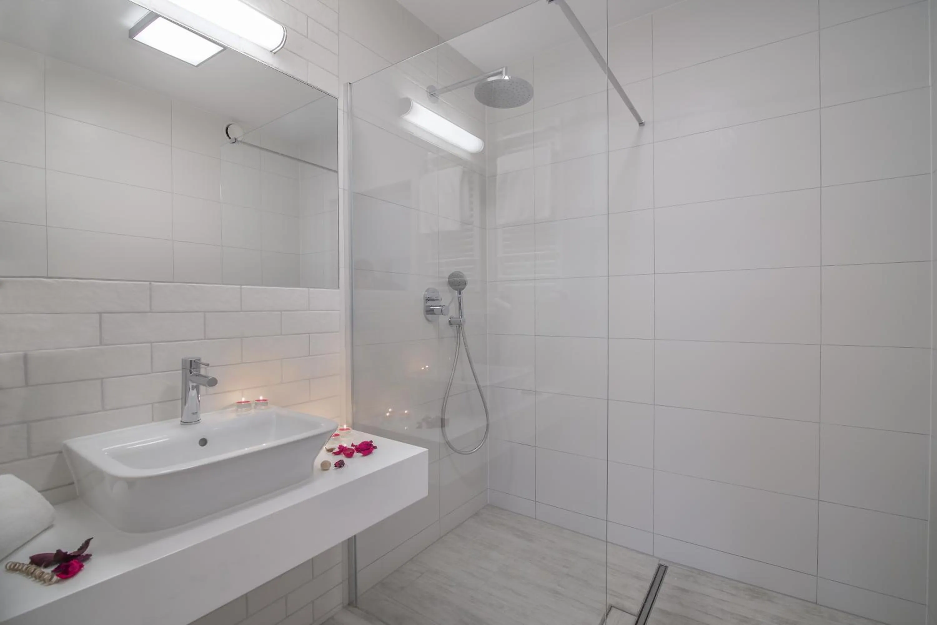 Shower in Villa Angela