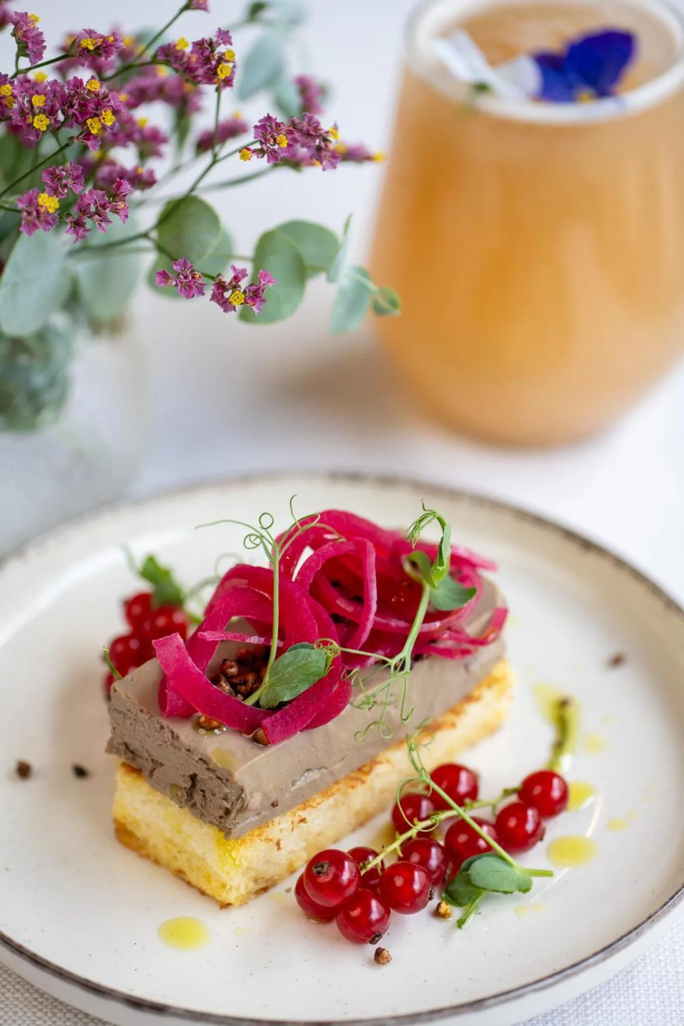 Restaurant/places to eat in Hotel Atrium